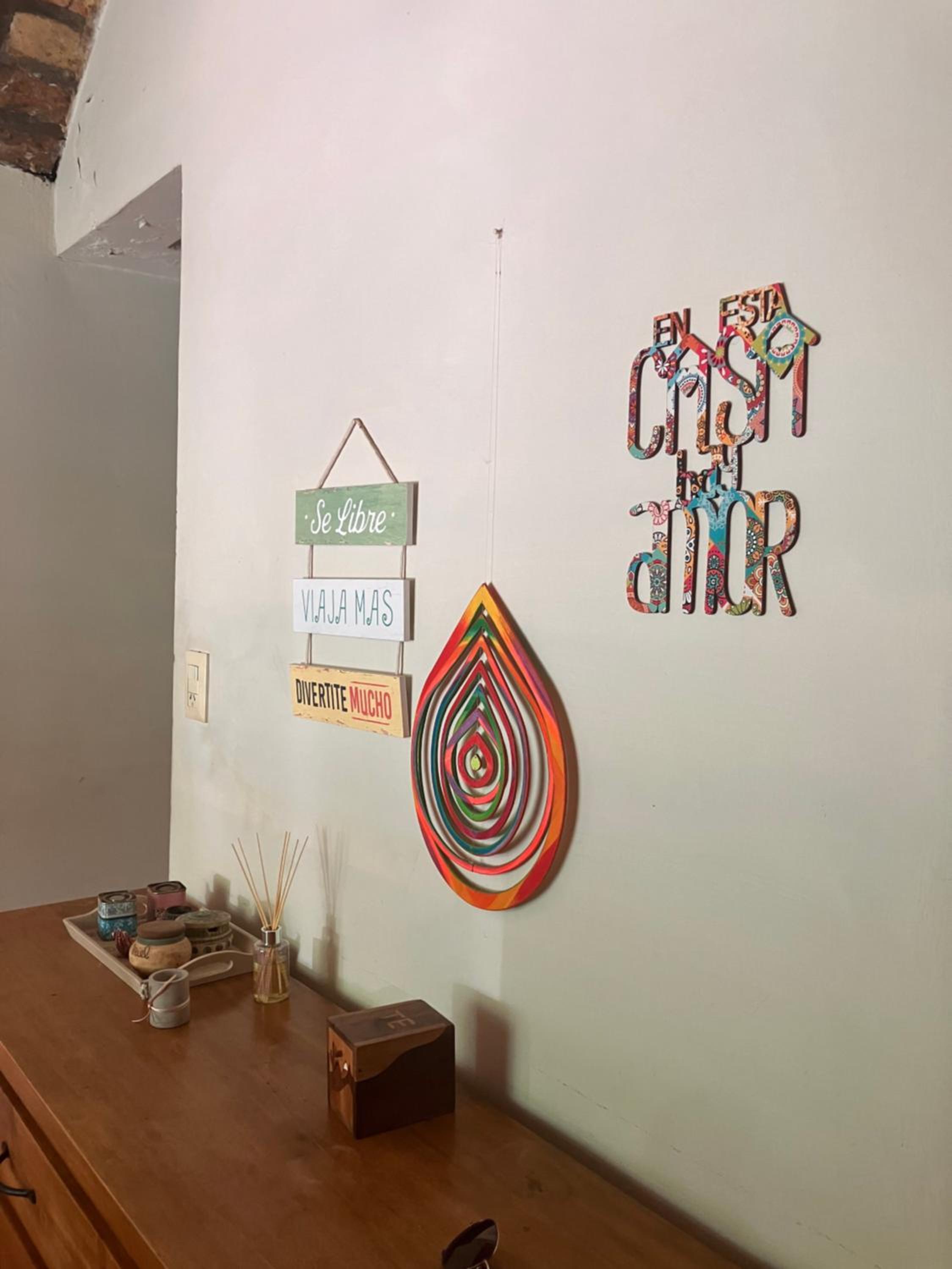 CASA MAIPÚ, acogedora y cerca de la Laguna, con pileta