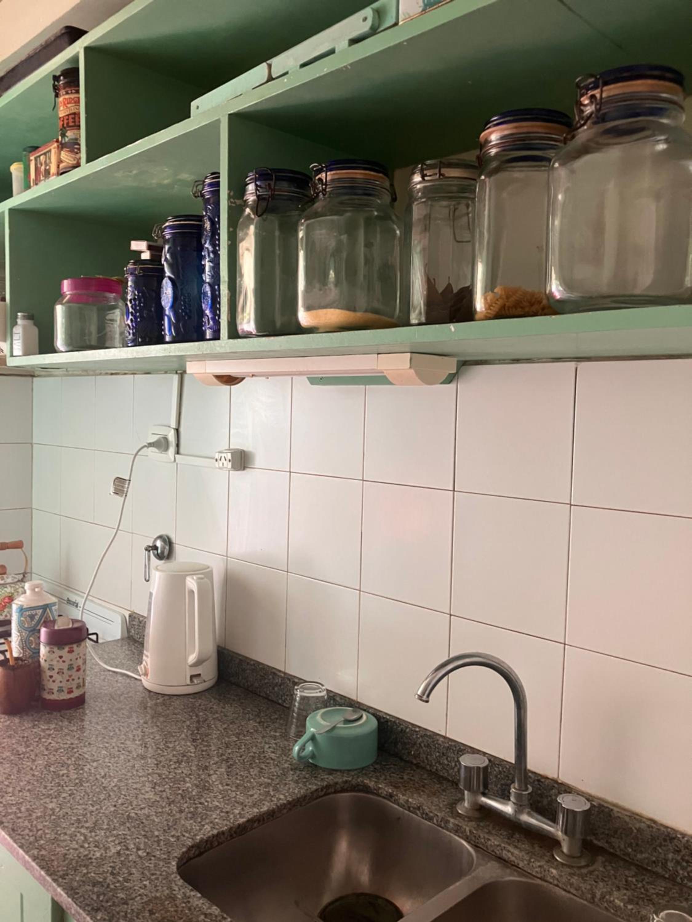 CASA MAIPÚ, acogedora y cerca de la Laguna, con pileta