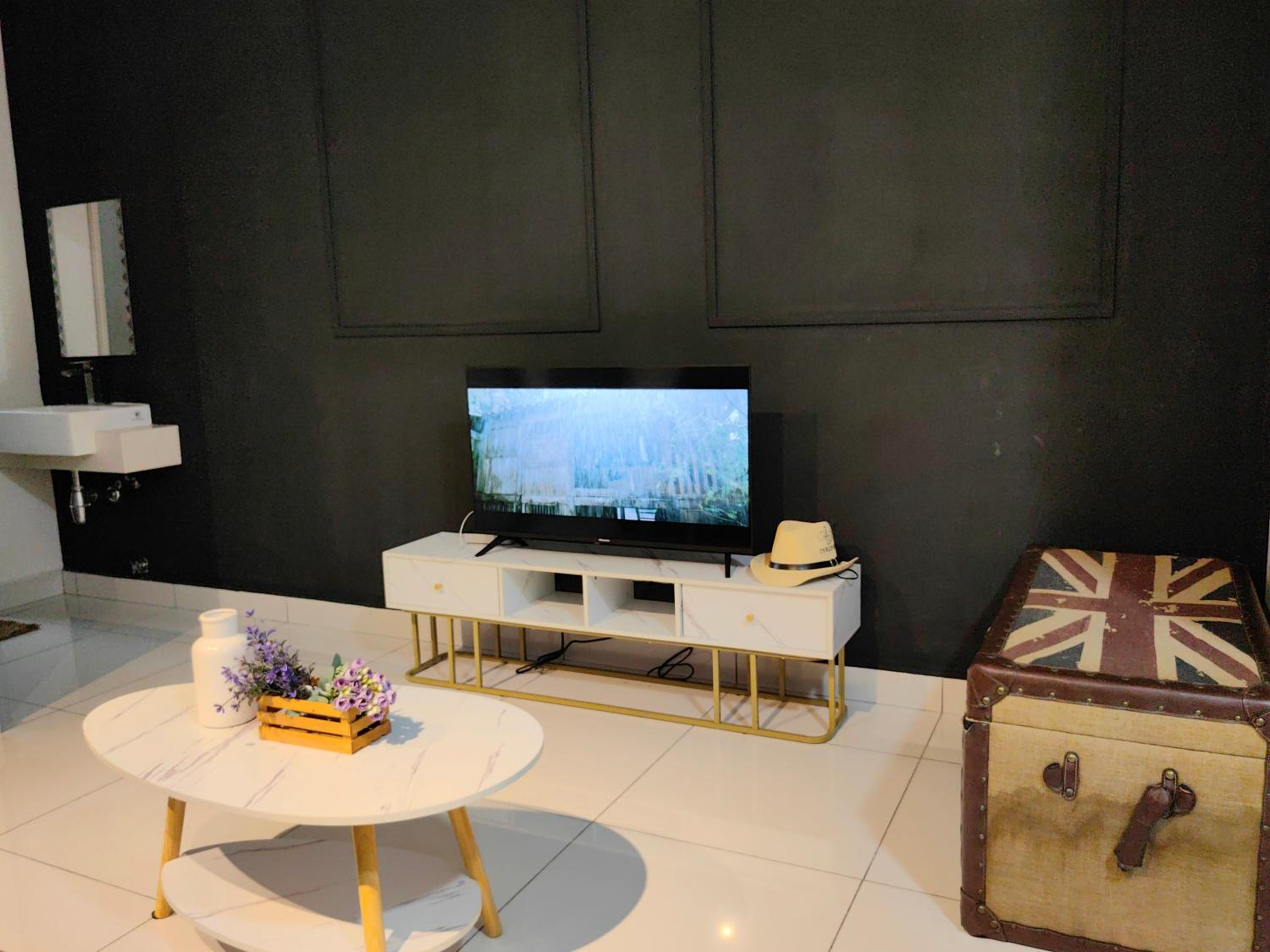 Arte Mont Kiara MITEC Publika MATRADE kuala lumpur 1R2B 4 Pax