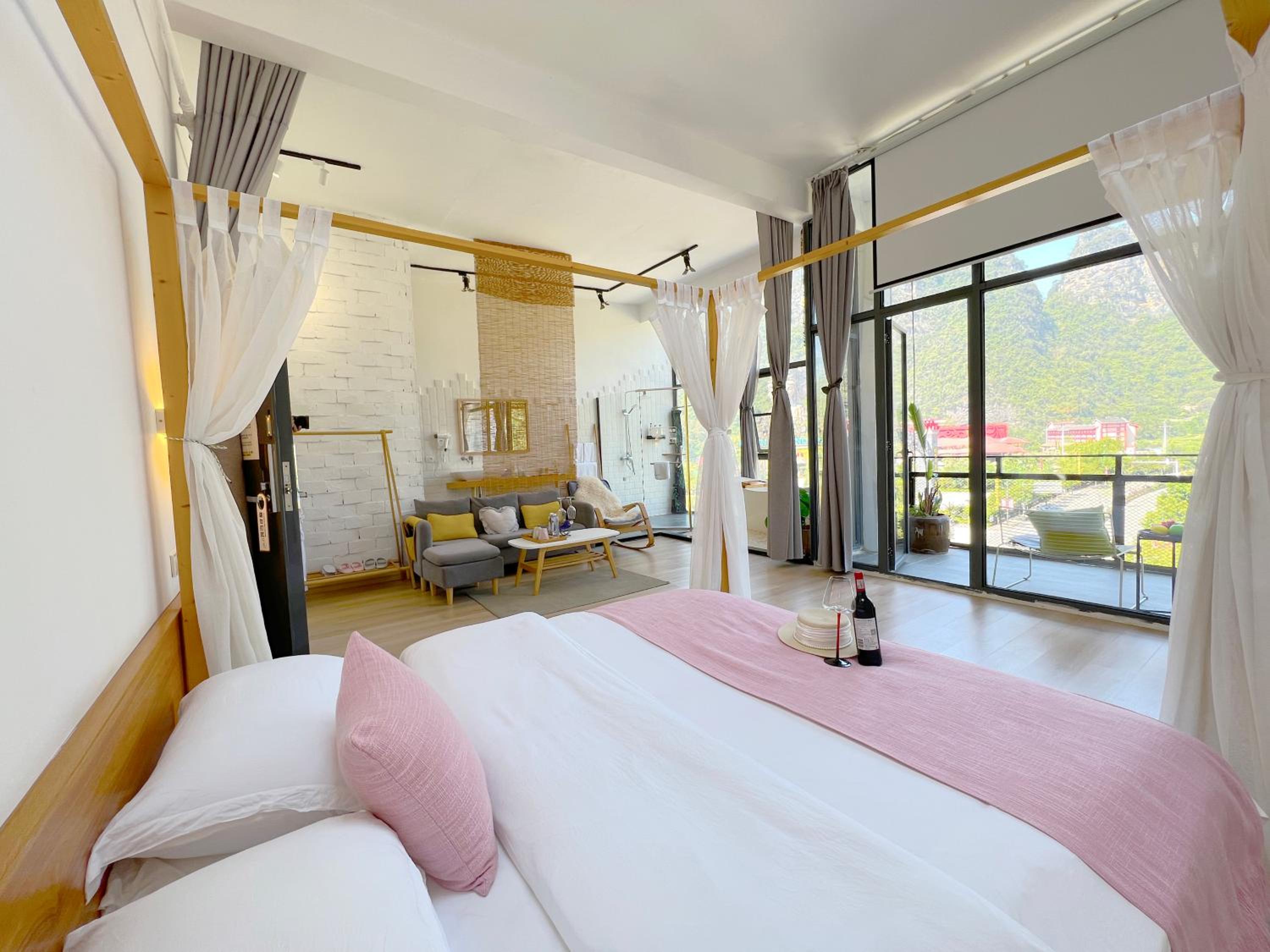 Sure I Do Panoramic Mountain Lodge