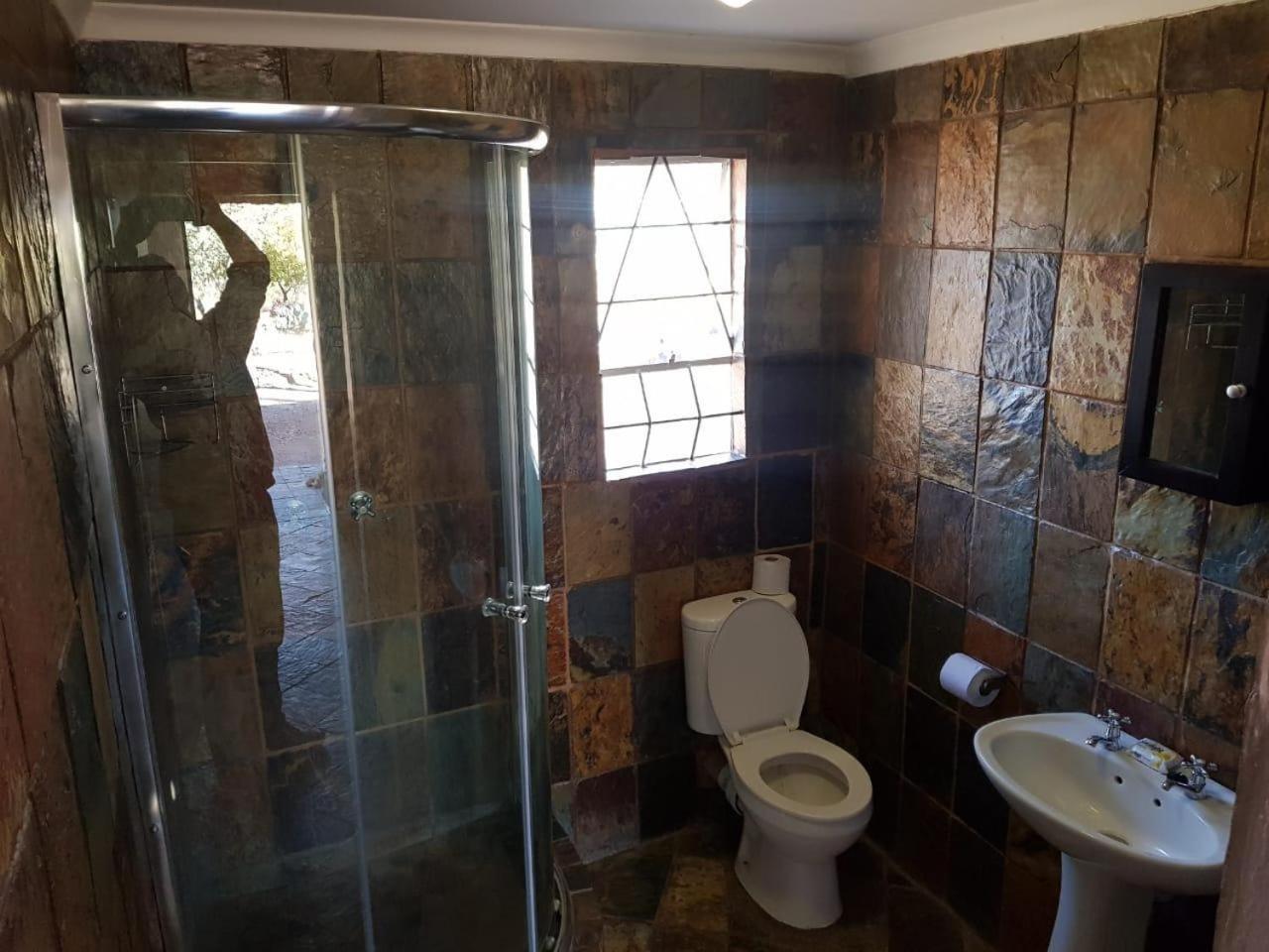 Lagai Roi Guesthouse