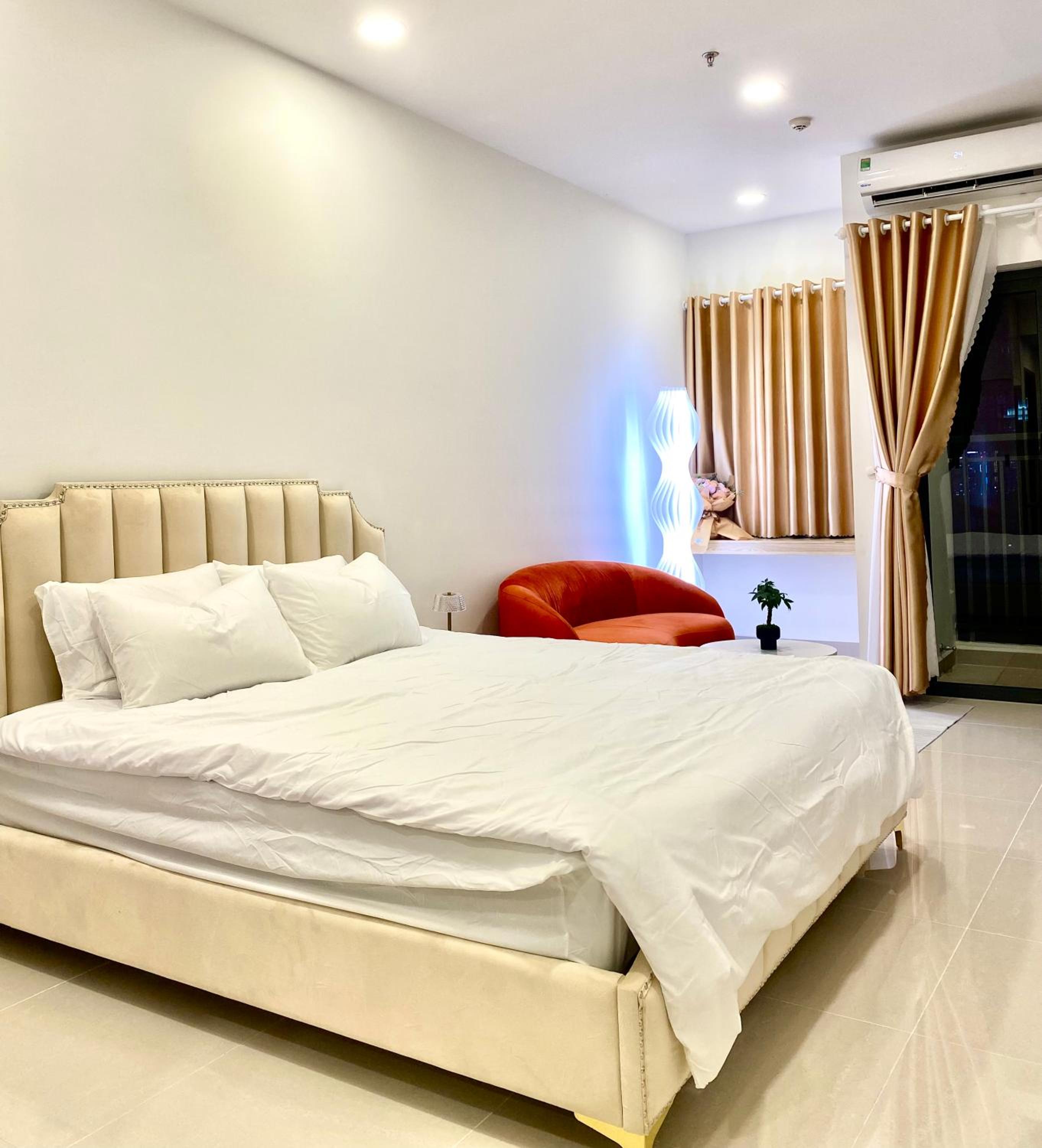 Modern Home Soho Quận 1 HCM