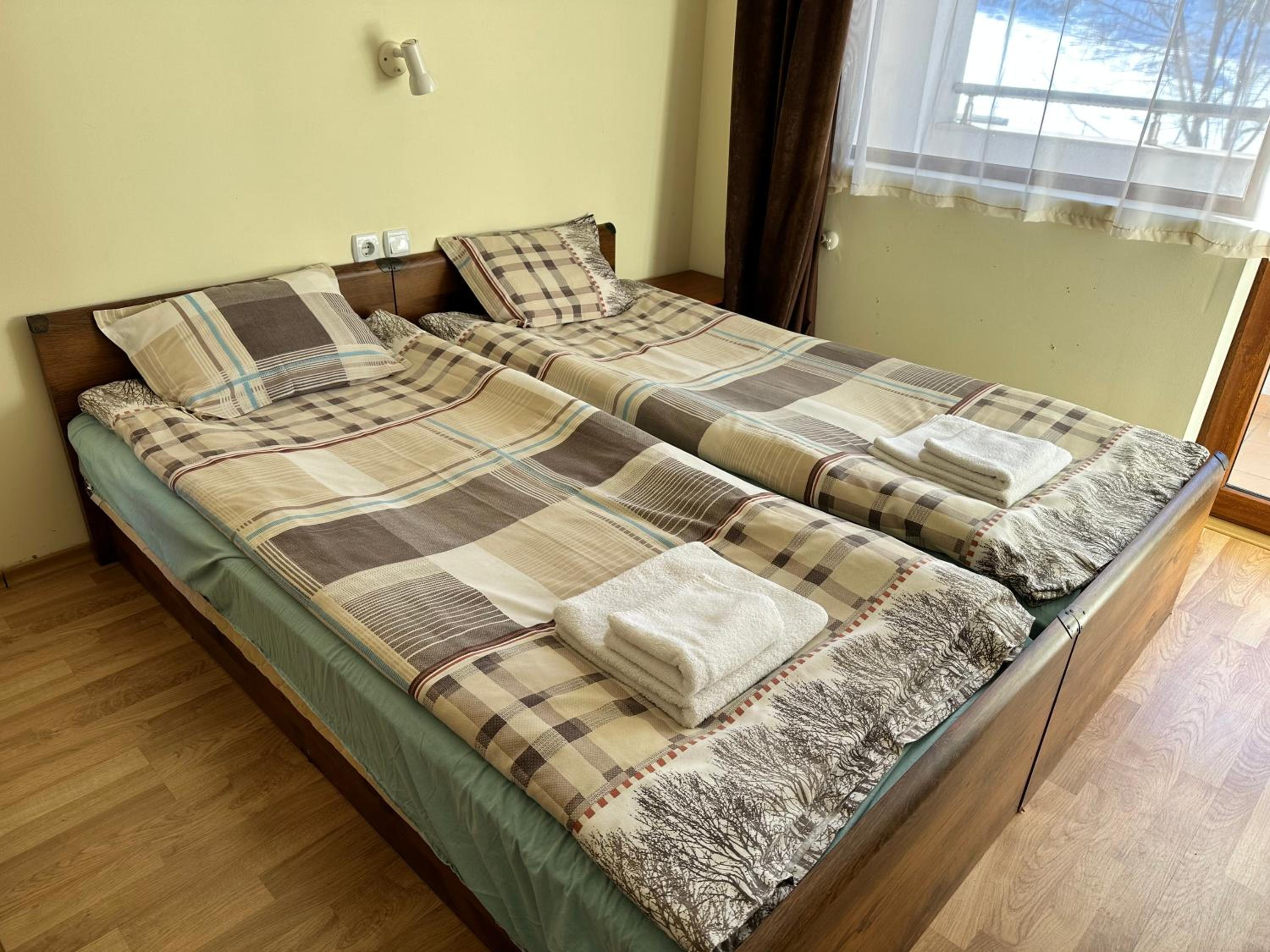 Pine Tree one bedroom apartment