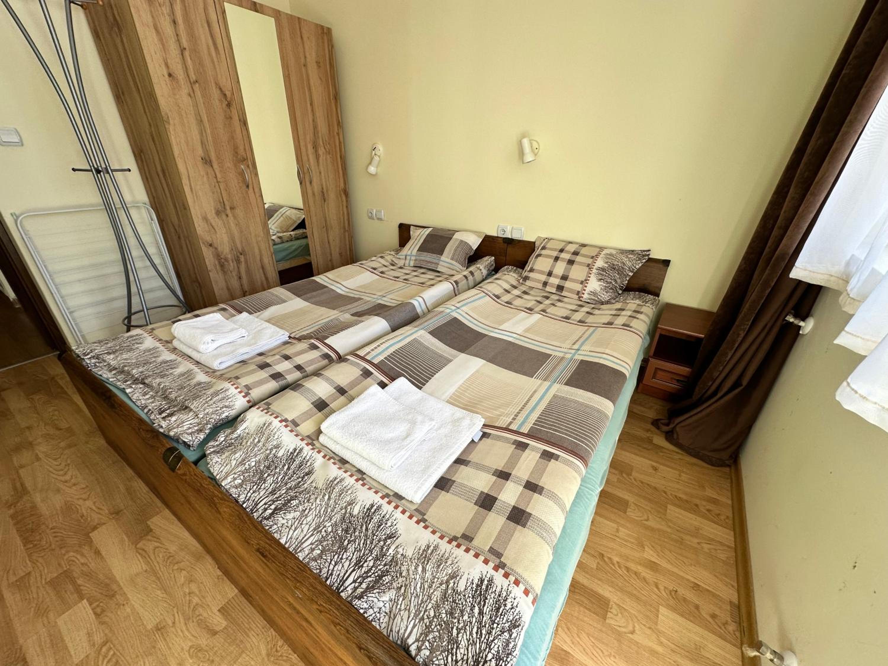 Pine Tree one bedroom apartment