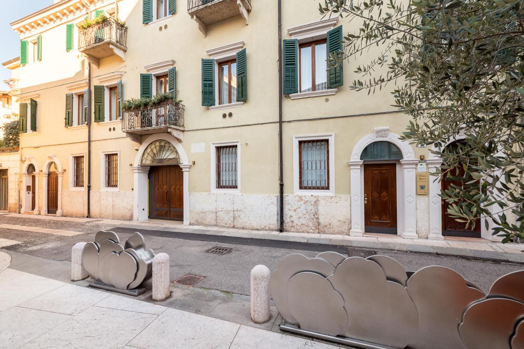 PALAZZO RISTORI