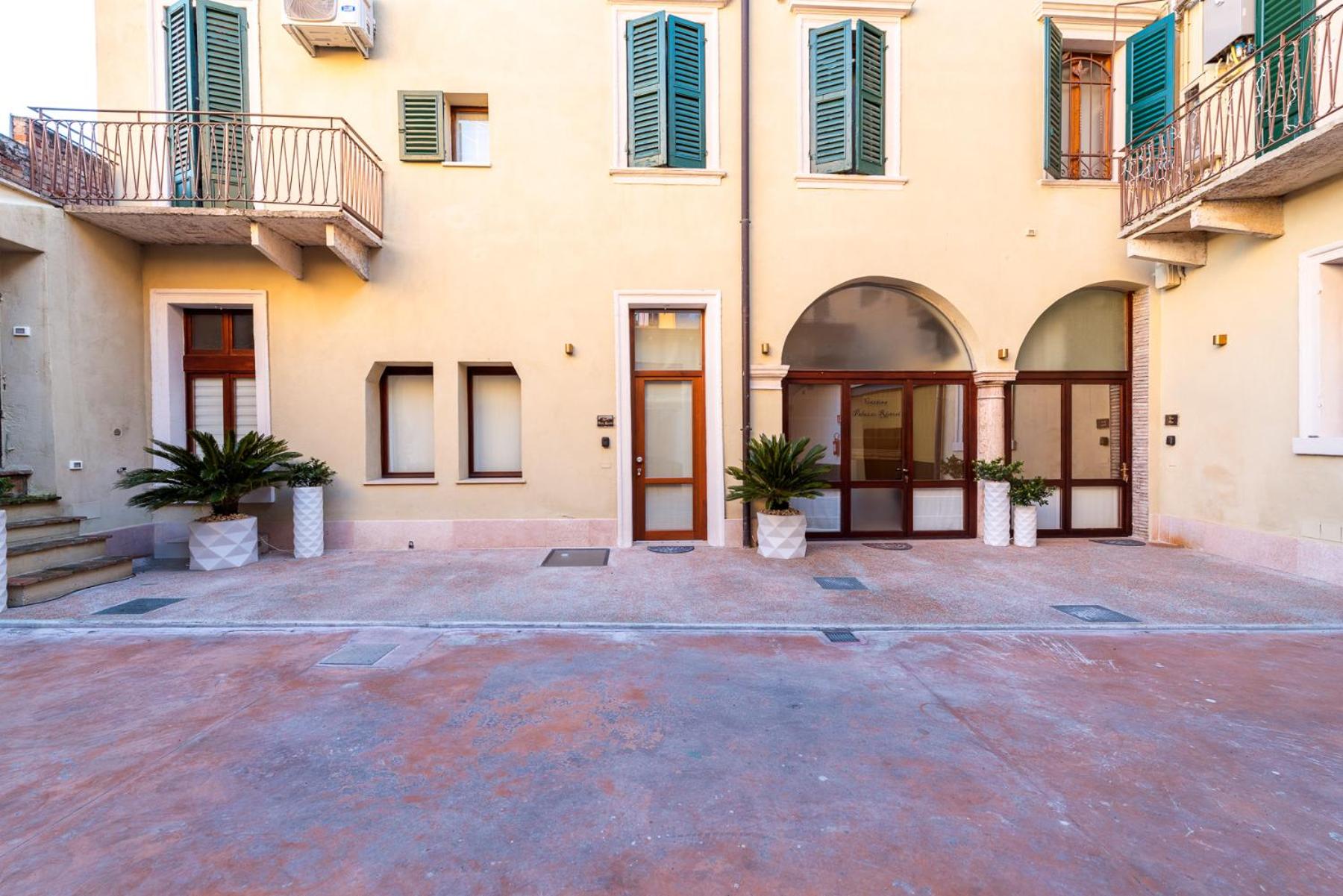 PALAZZO RISTORI