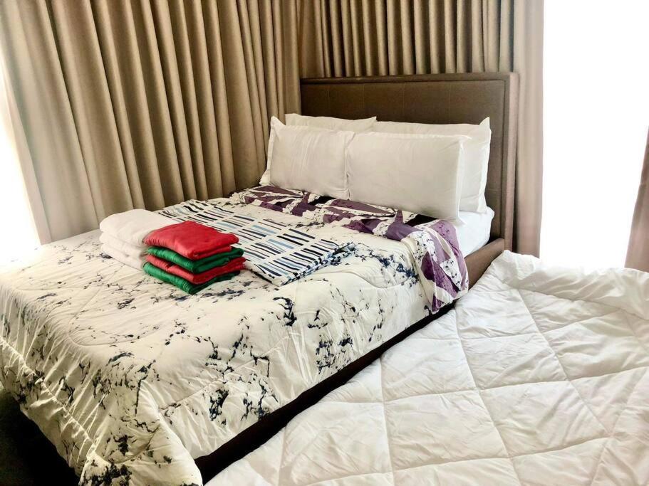 10F Central location & Near Airport view 5