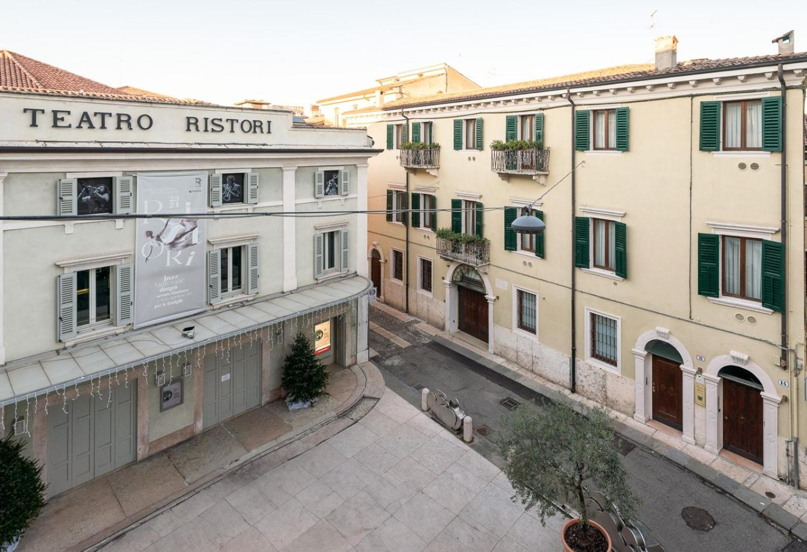 PALAZZO RISTORI