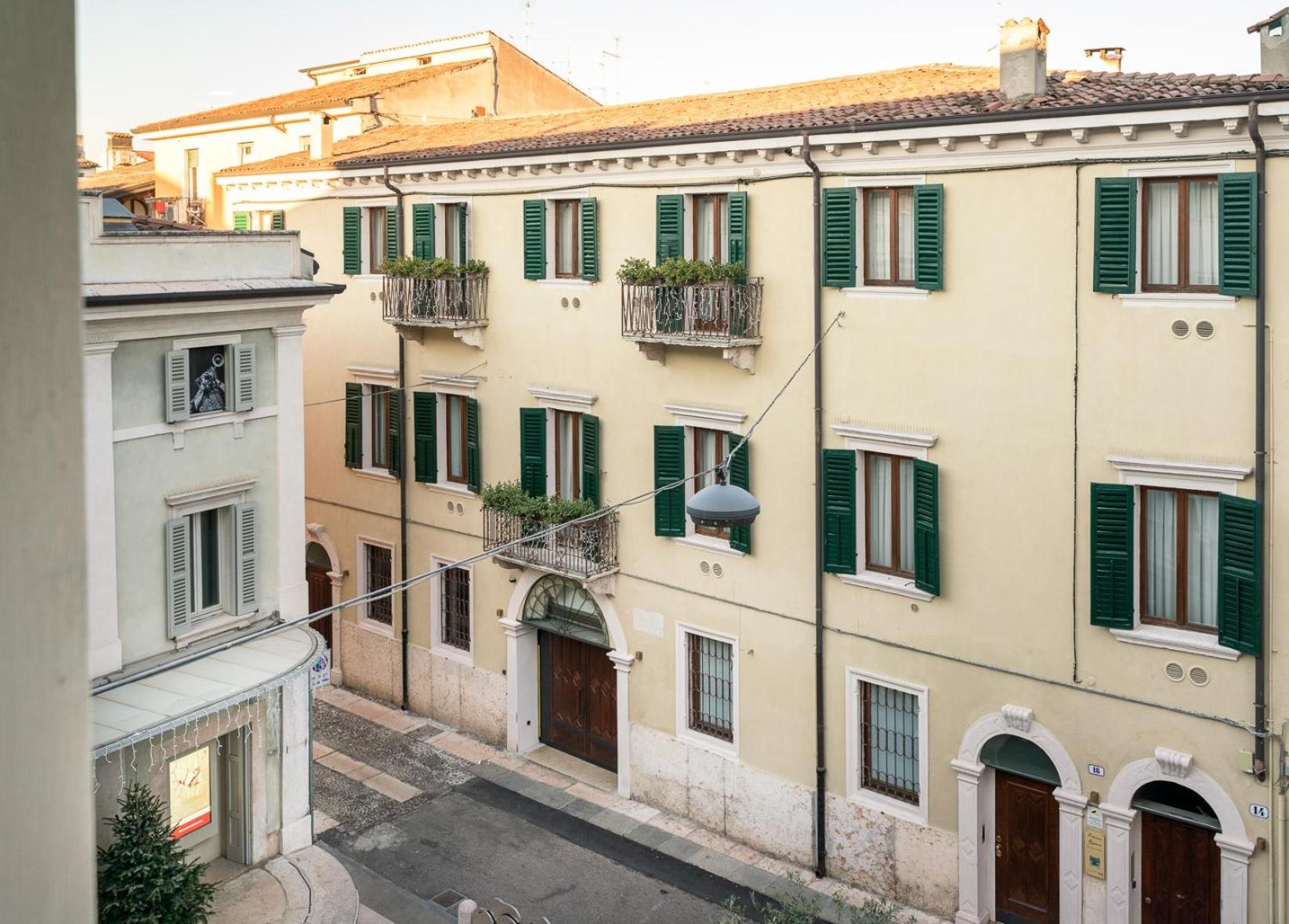PALAZZO RISTORI