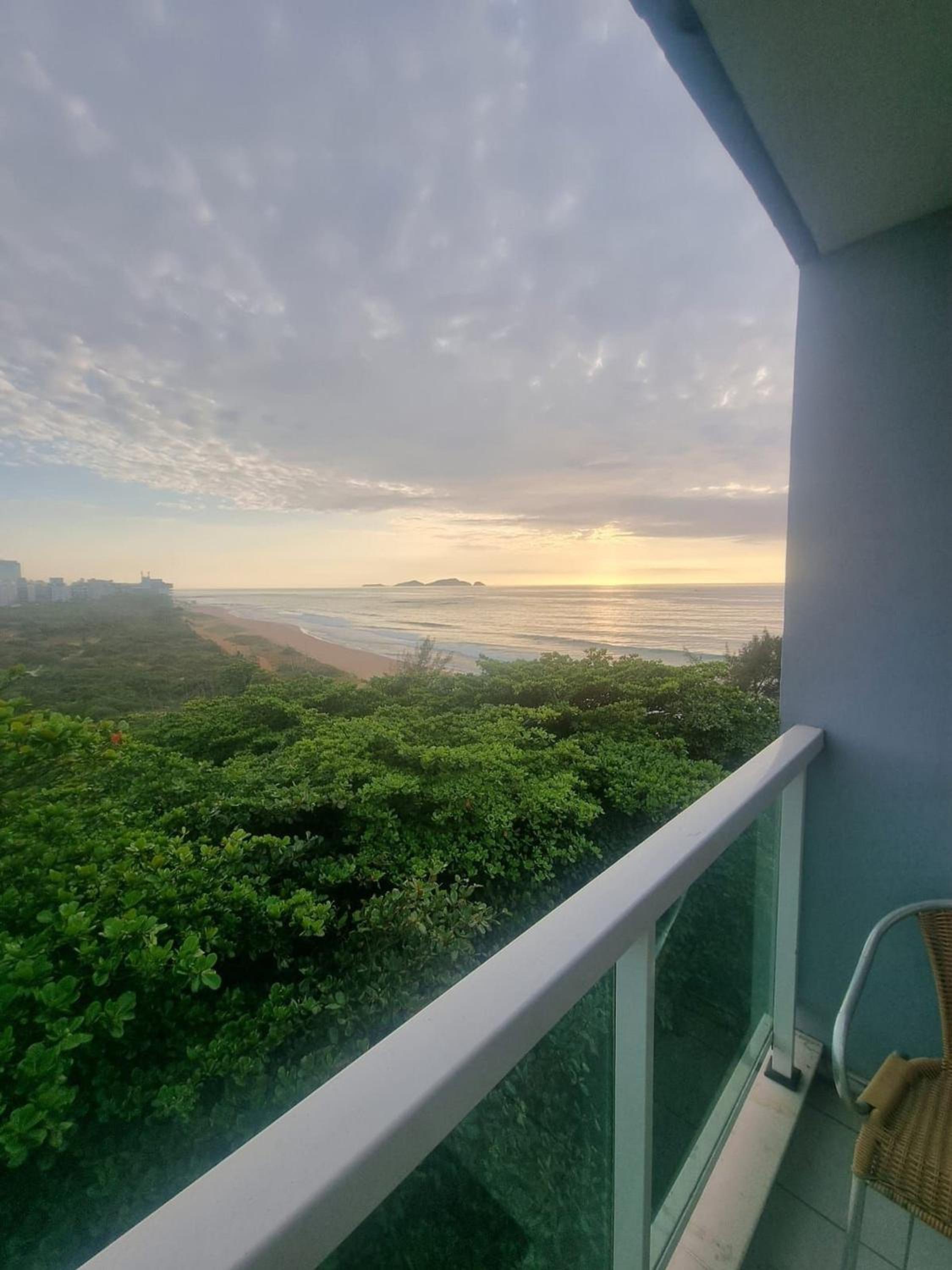 Studio pé na areia, vista, internet e ar