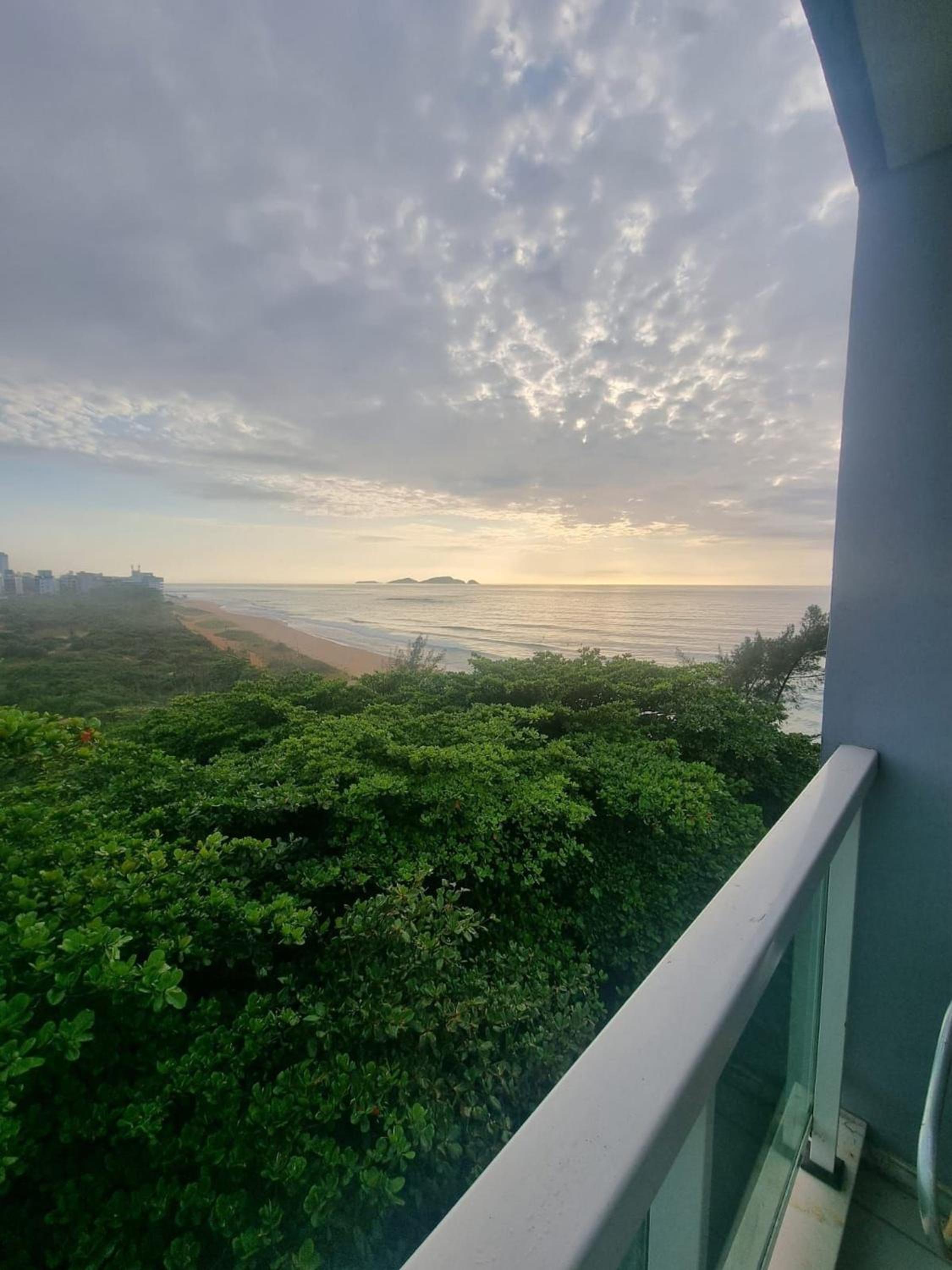 Studio pé na areia, vista, internet e ar