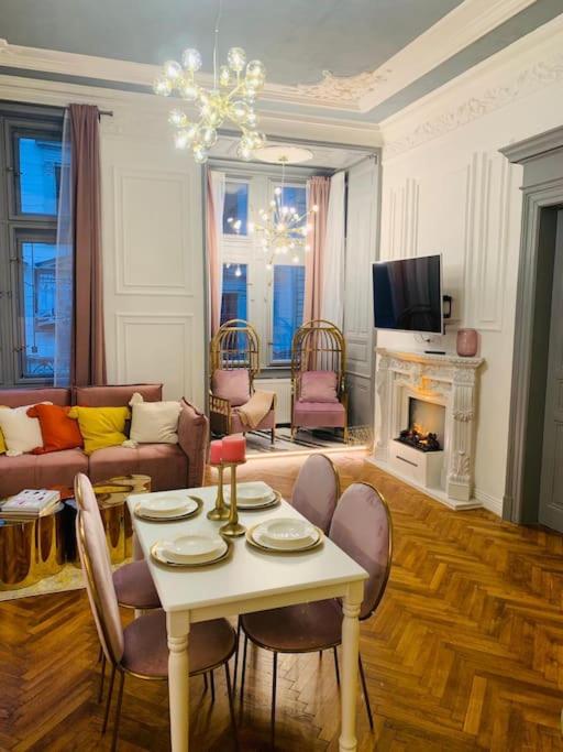 Urban Presidential Suite