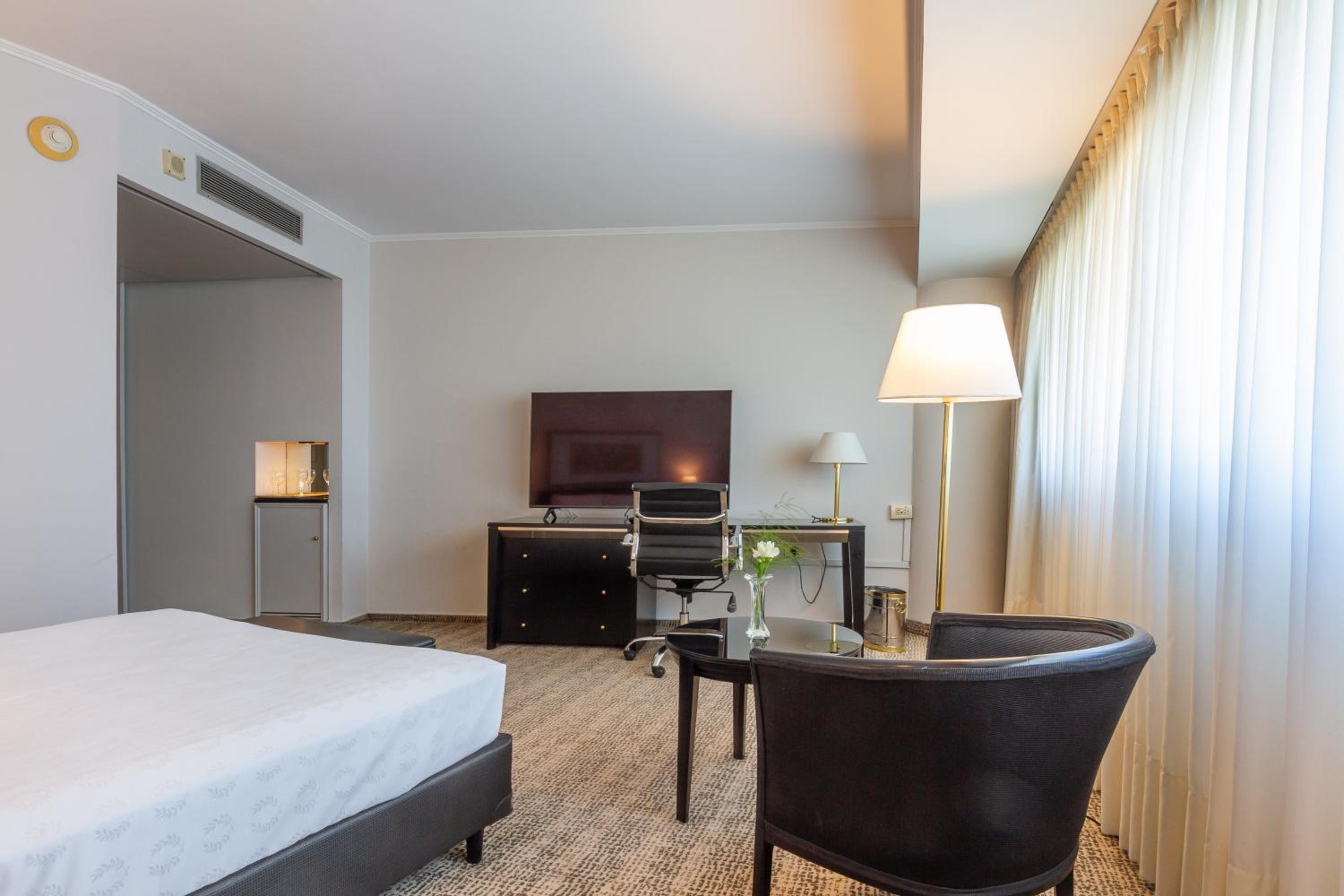 Quinto Centenario Hotel - Image 2