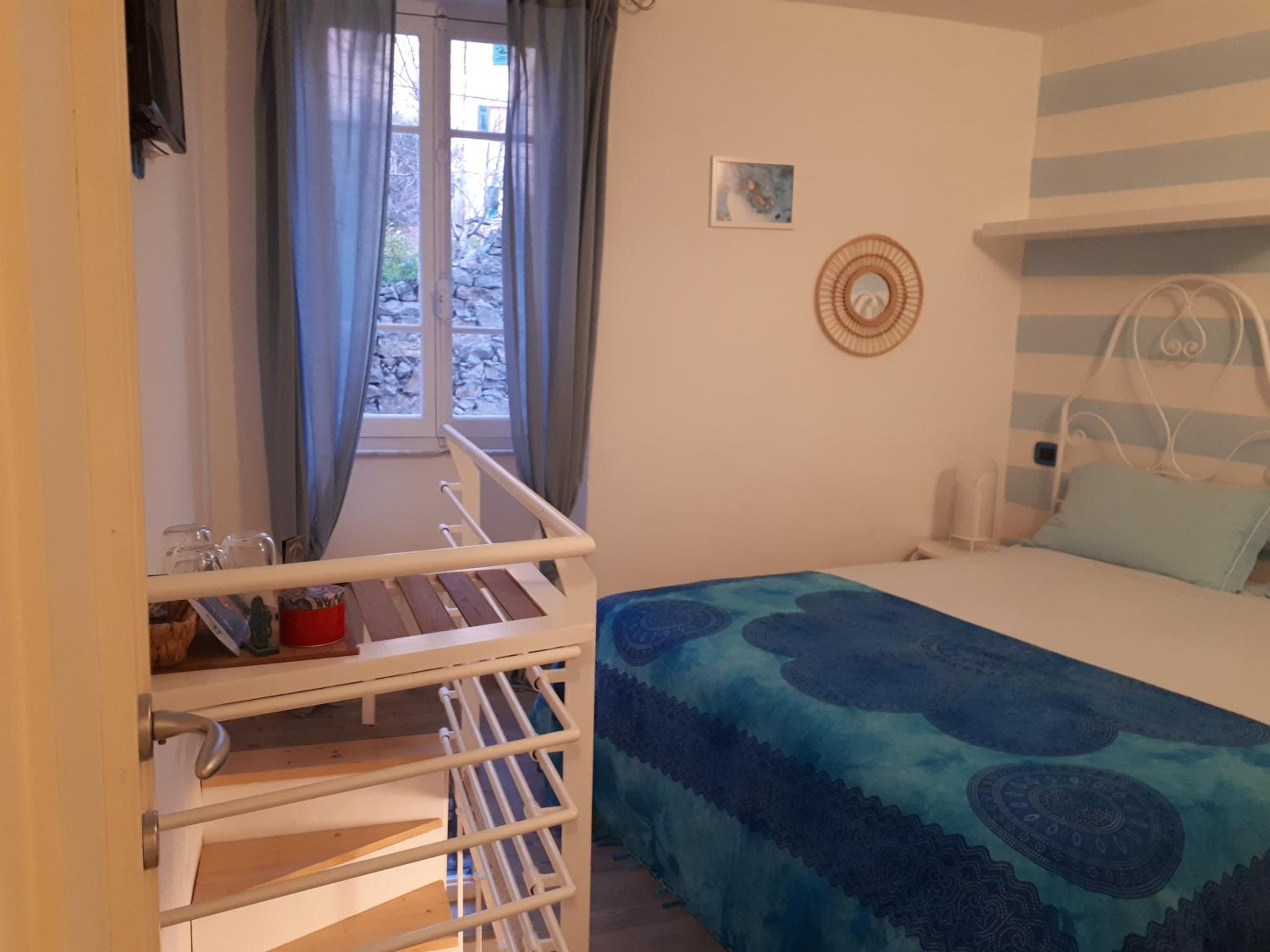 DEMIVIE GUESTHOUSE