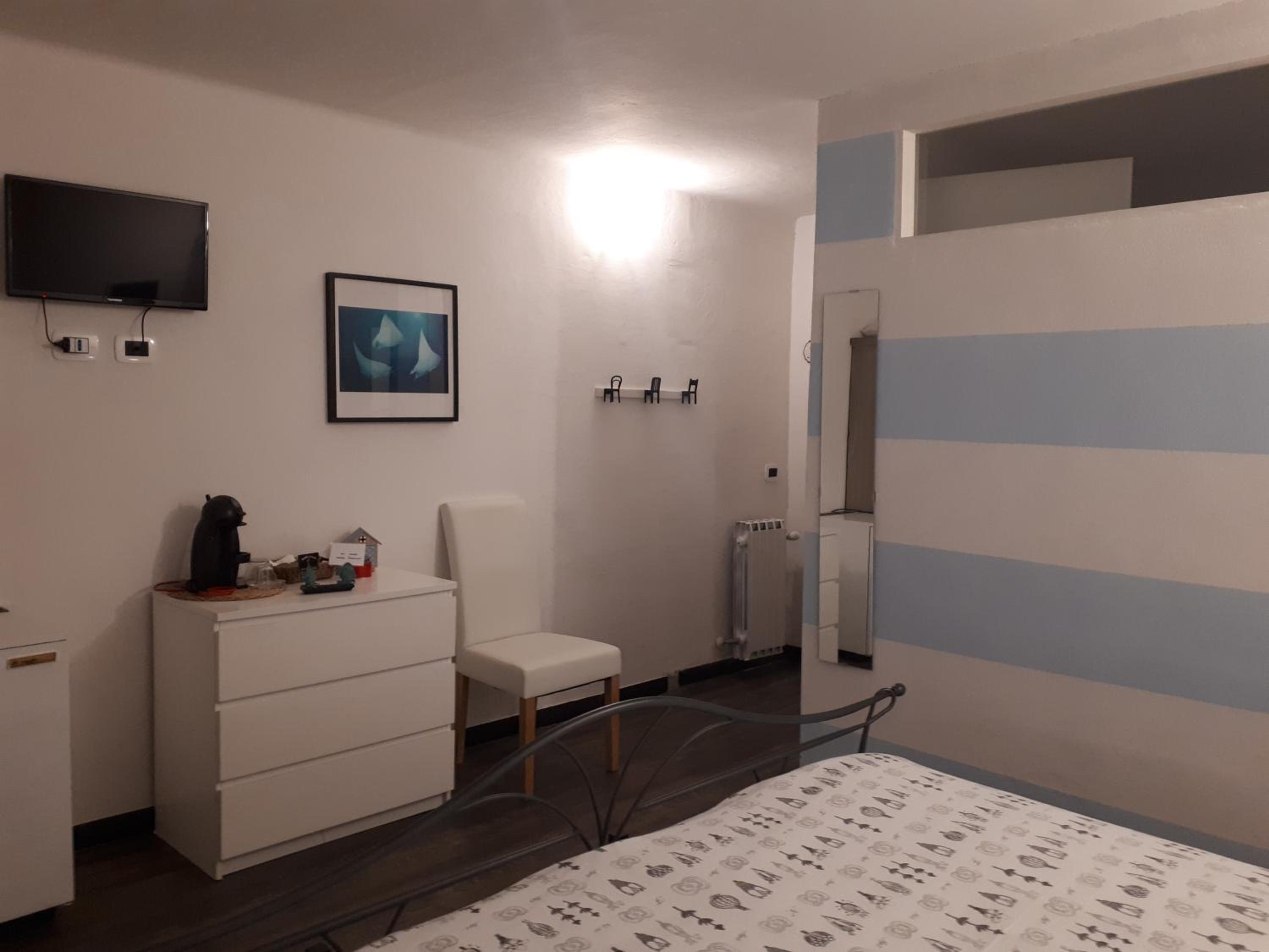 DEMIVIE GUESTHOUSE