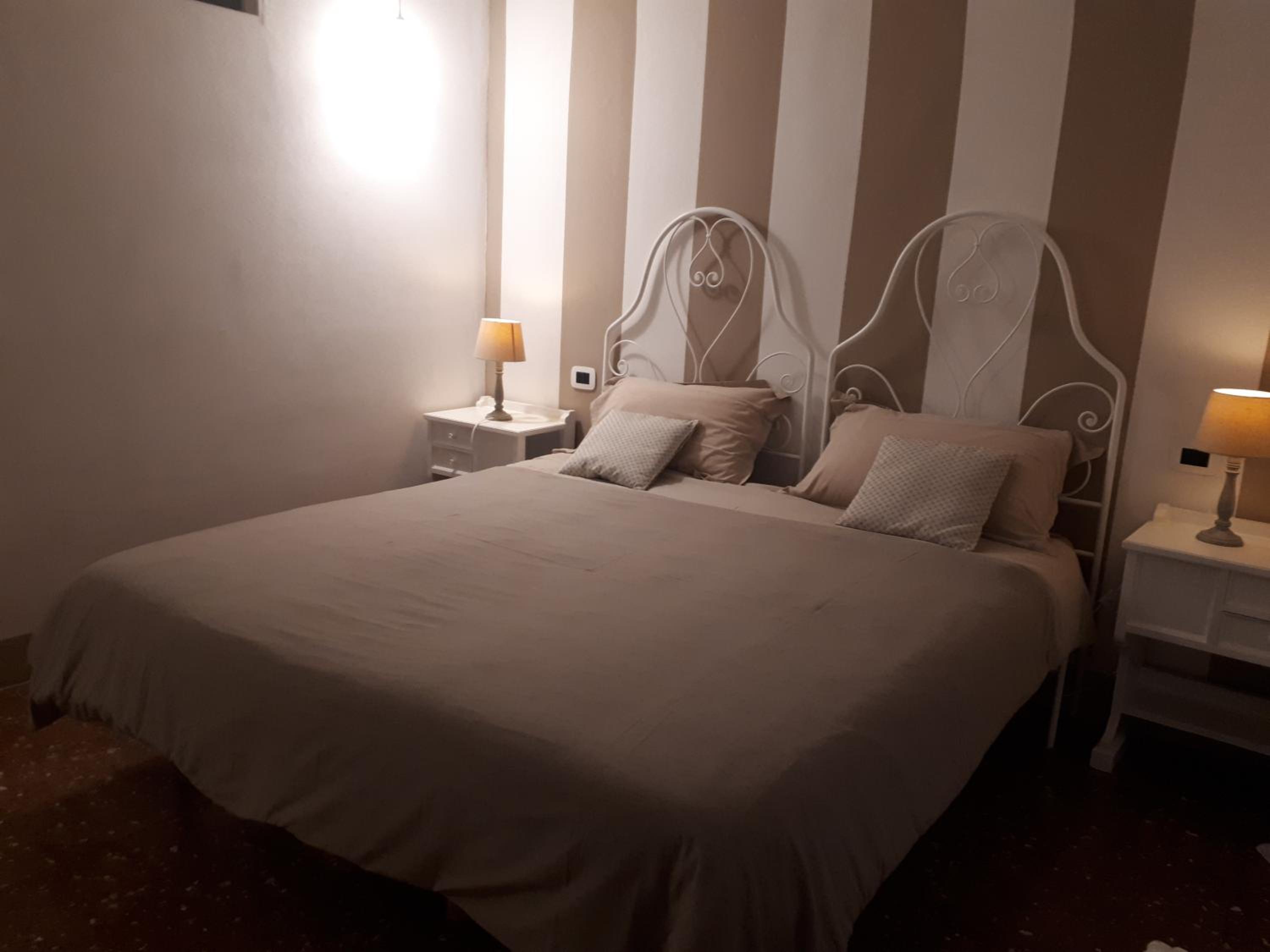 DEMIVIE GUESTHOUSE