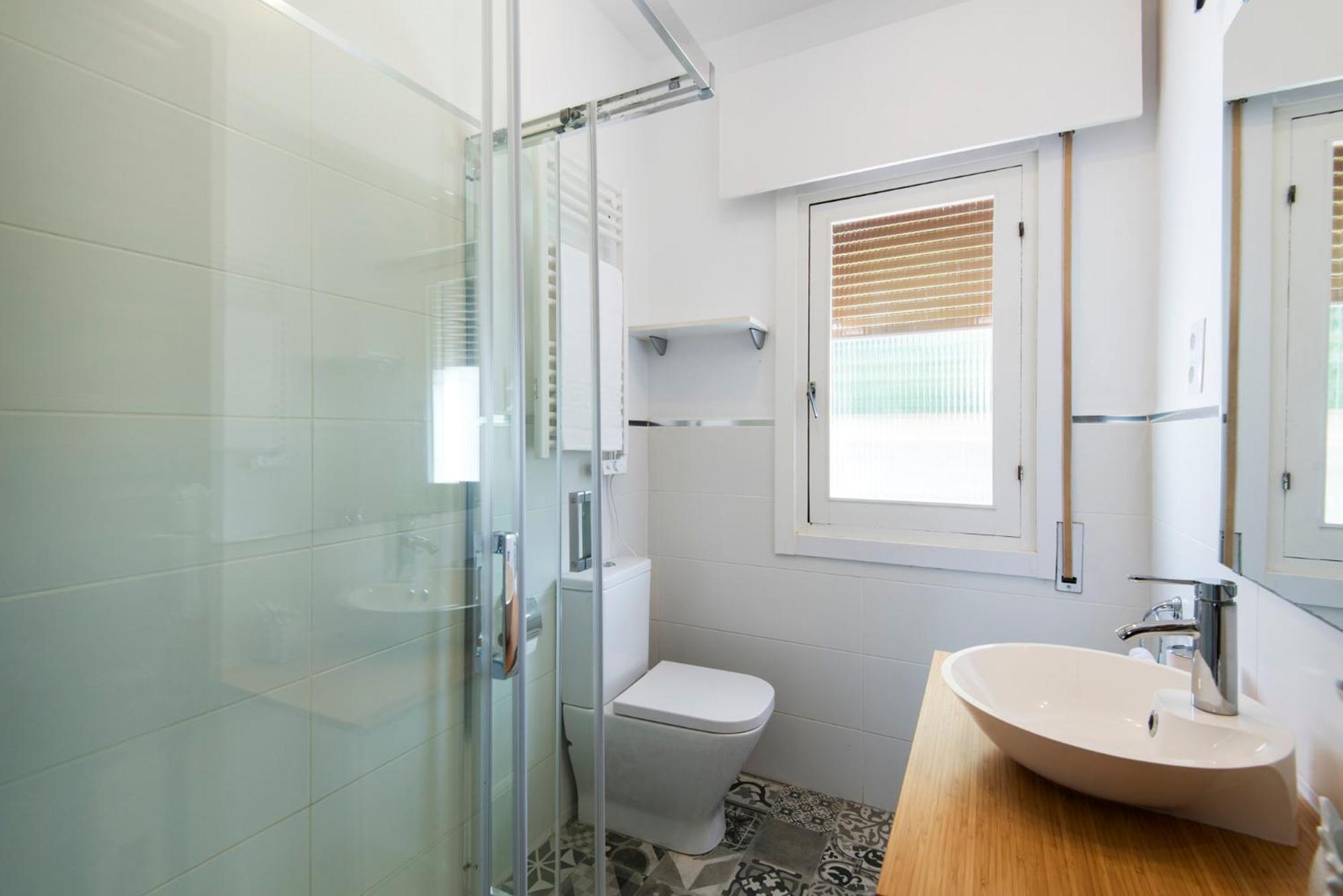 Queen Fabiola Villa, spacius home with private Pool in east Malaga