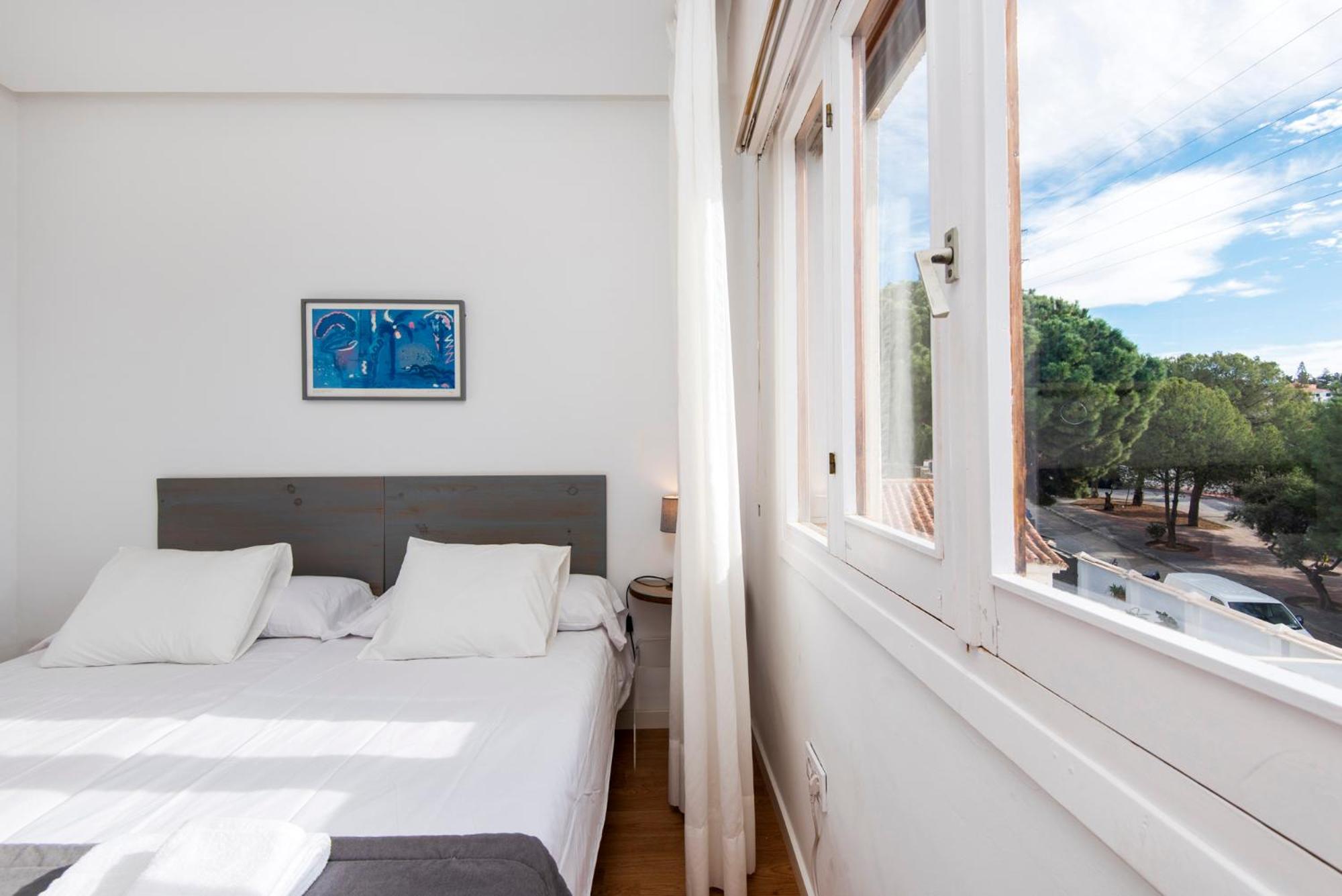 Queen Fabiola Villa, spacius home with private Pool in east Malaga
