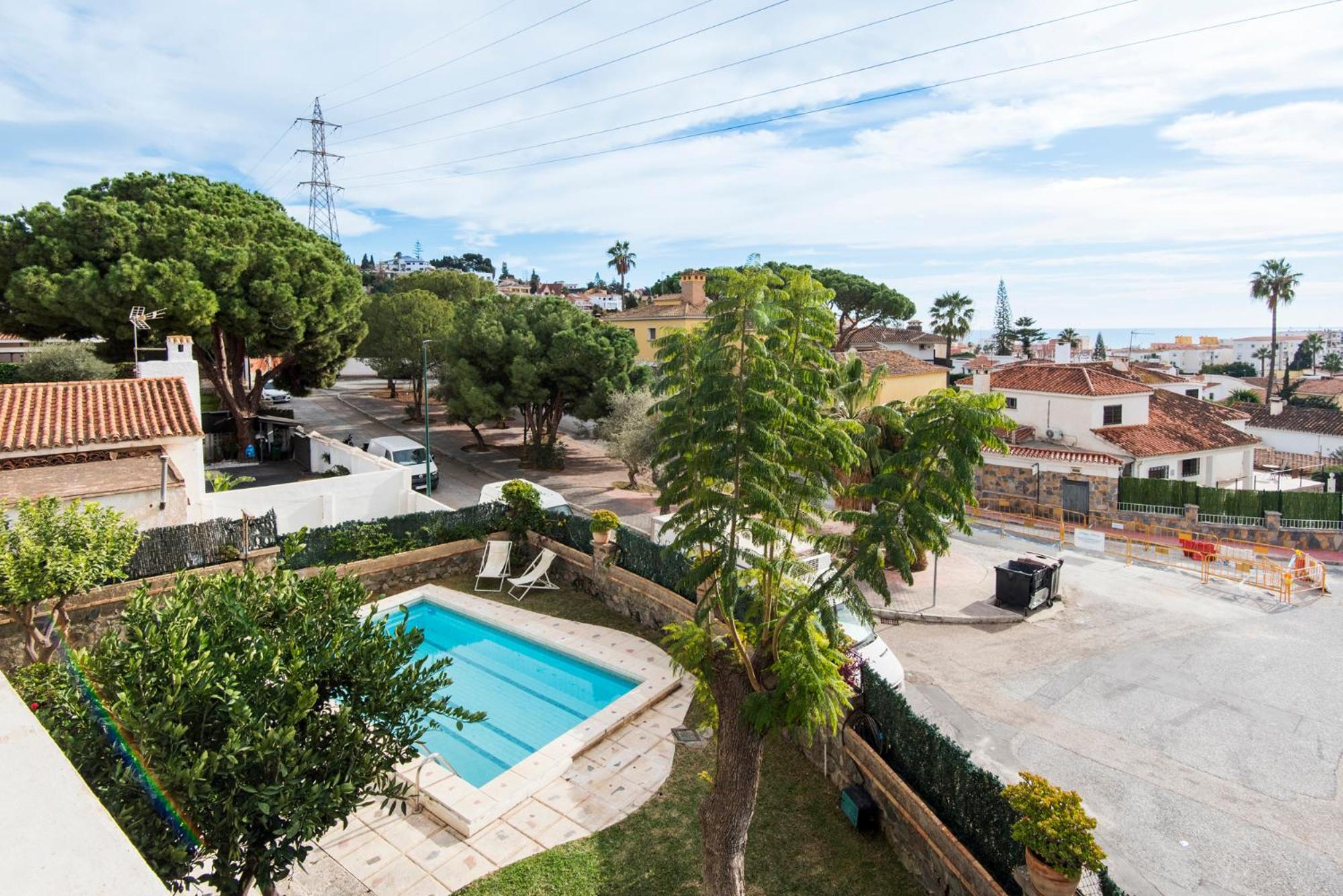 Queen Fabiola Villa, spacius home with private Pool in east Malaga