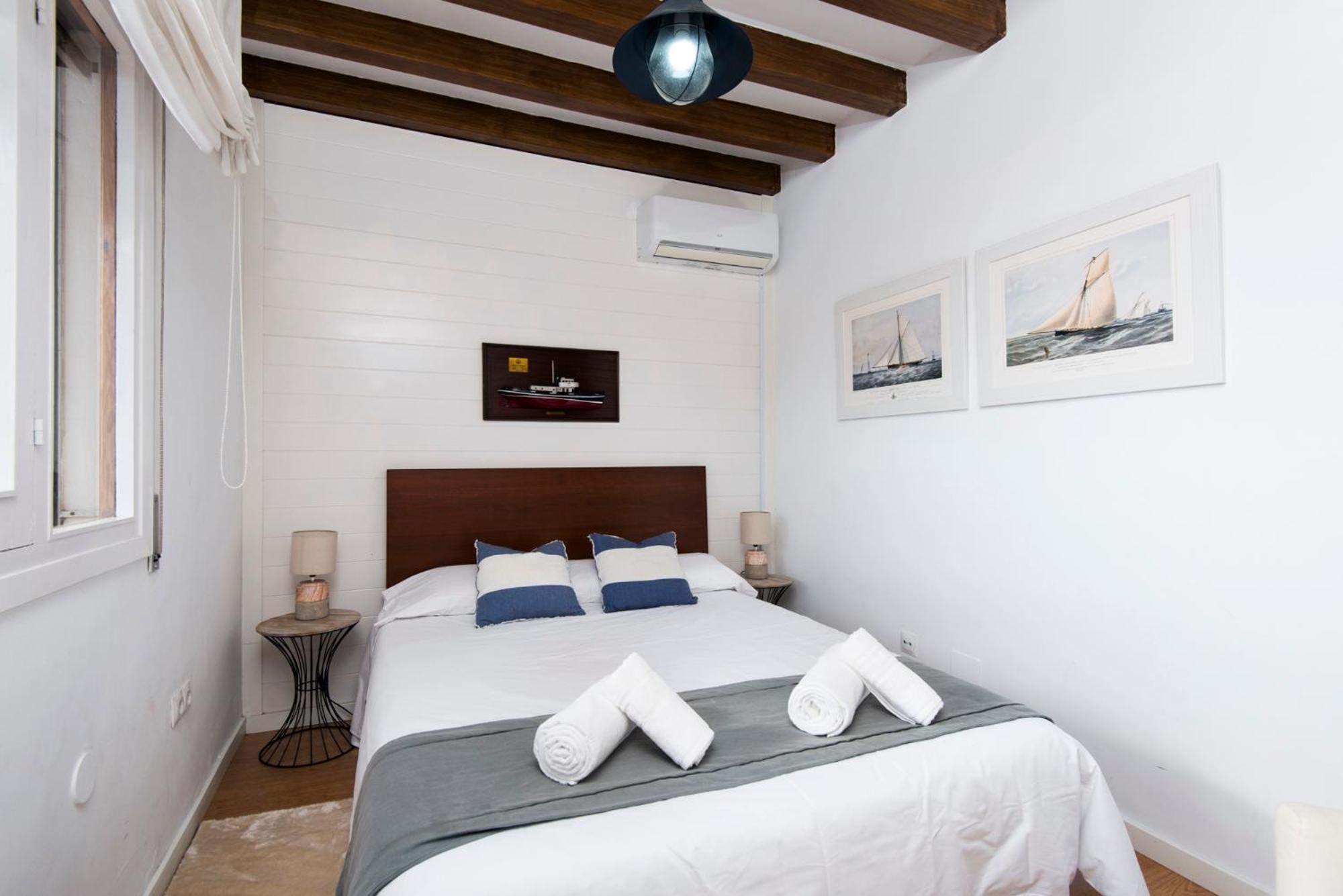 Queen Fabiola Villa, spacius home with private Pool in east Malaga