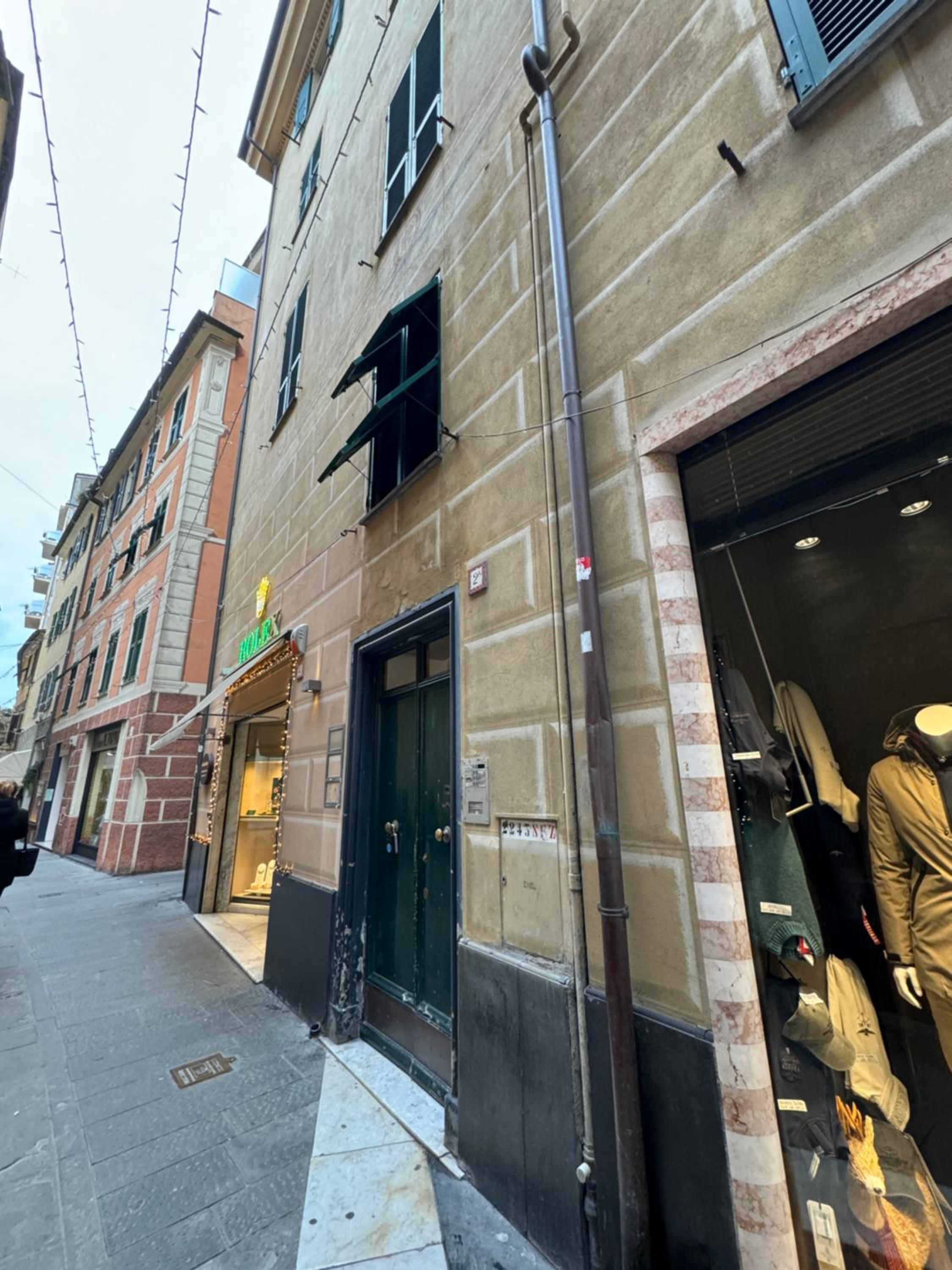 Finestra Sulla Piazza by PortofinoVacanze