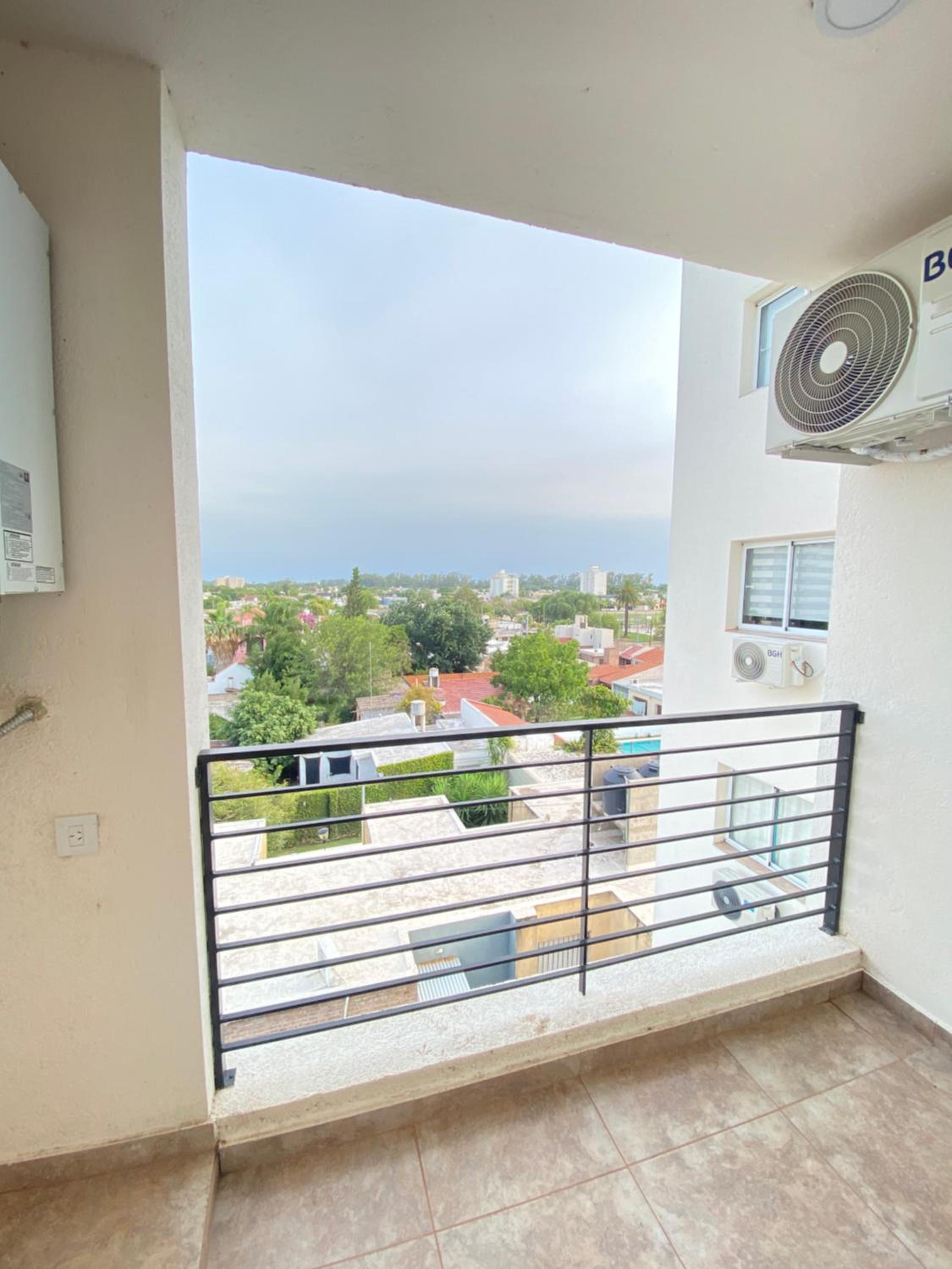 Apartamento a metros de la costanera y el lago