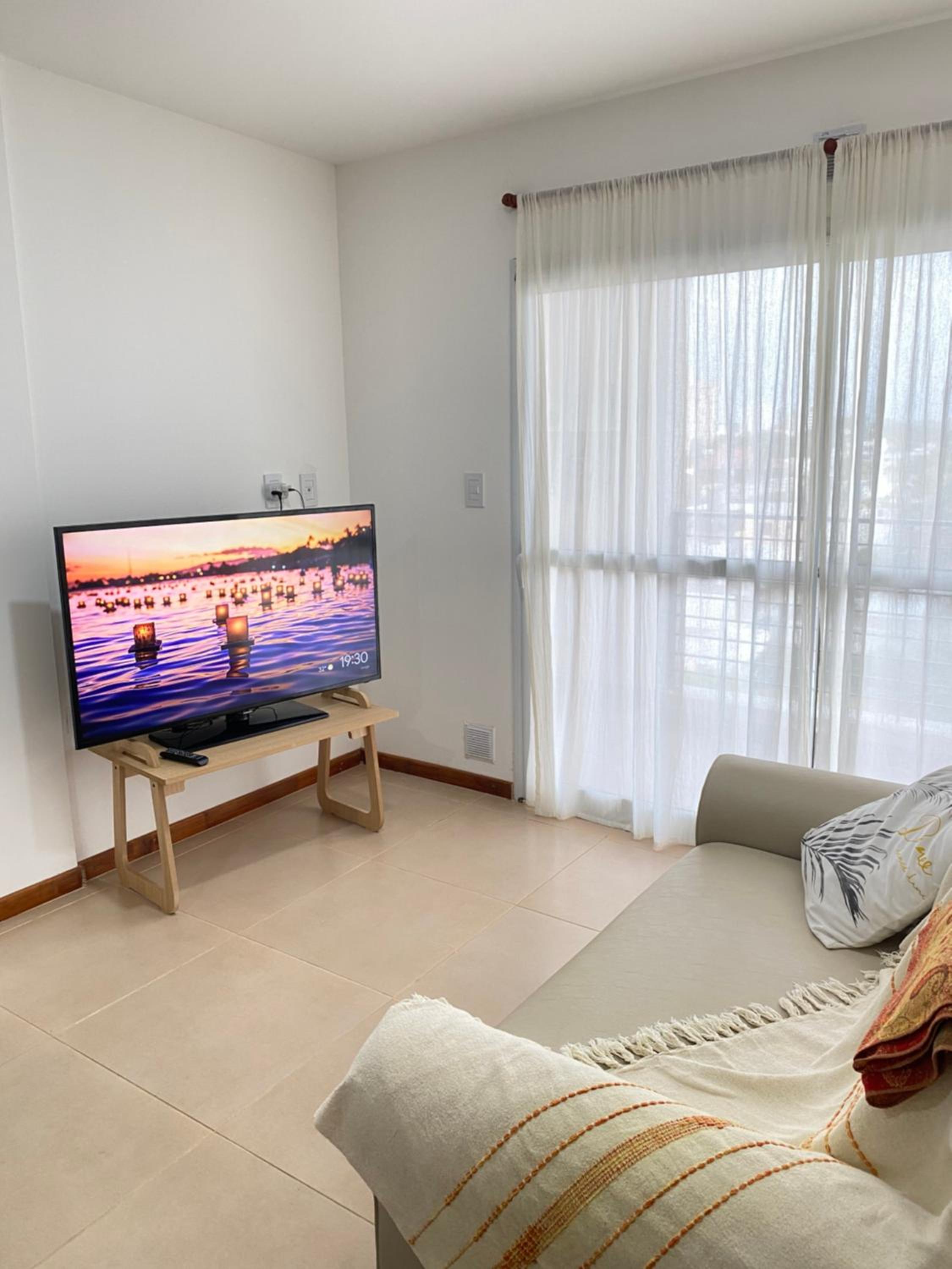 Apartamento a metros de la costanera y el lago