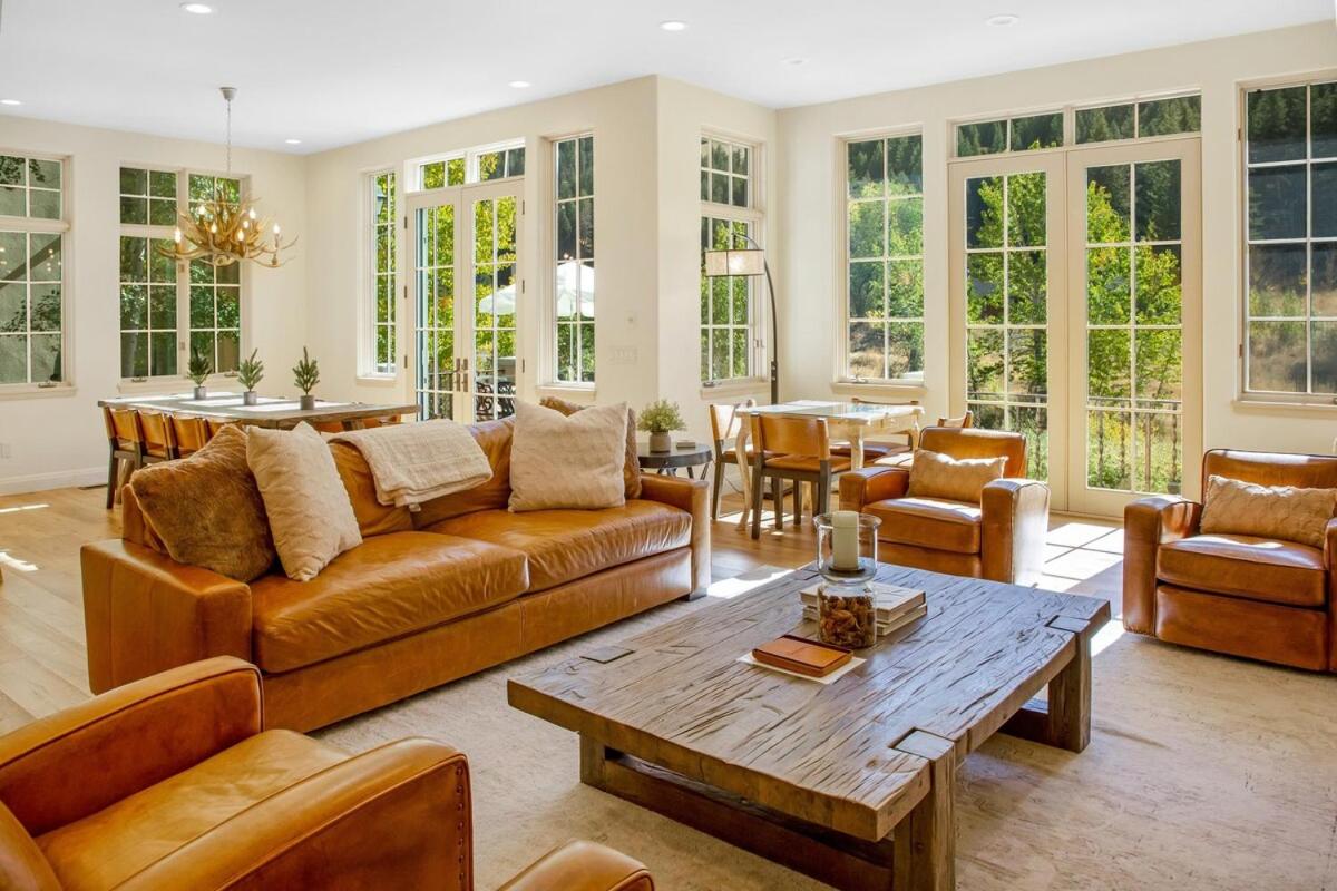 Ketchum Vacations - Luxury Warm Springs River Home - Property Image 2