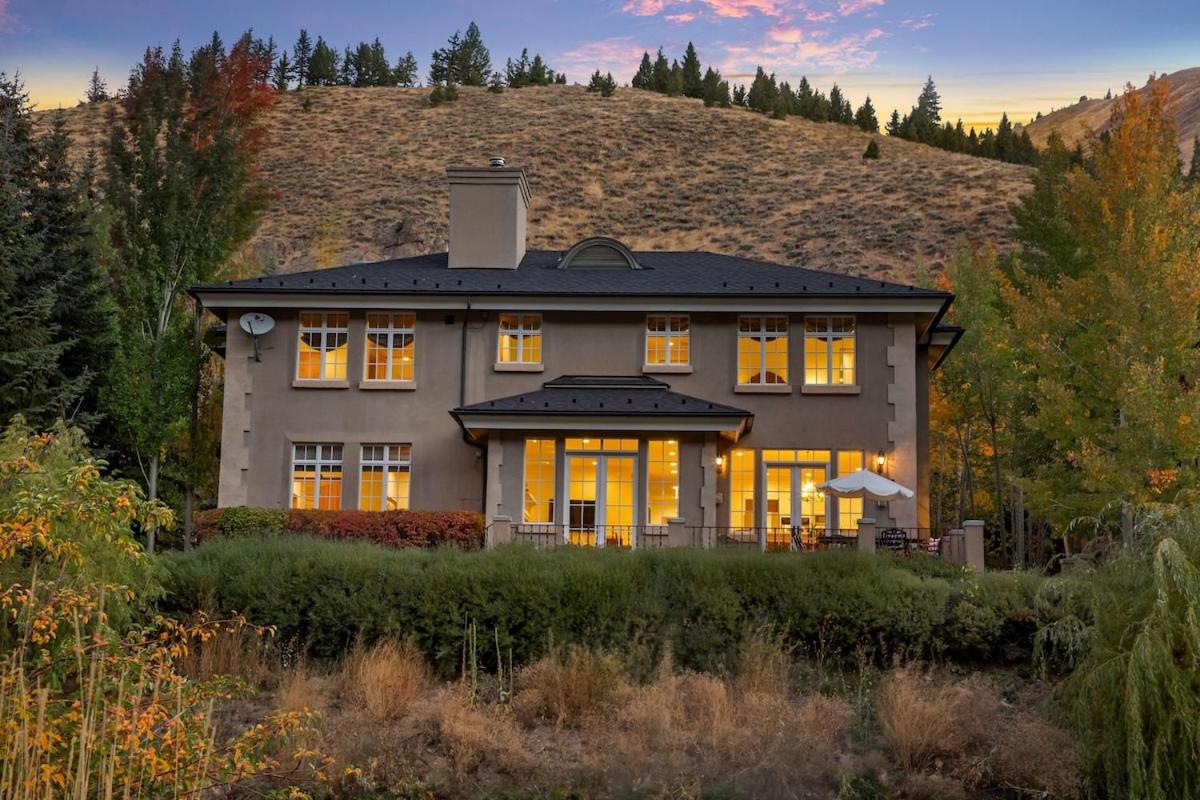 Ketchum Vacations - Luxury Warm Springs River Home - Property Image 4