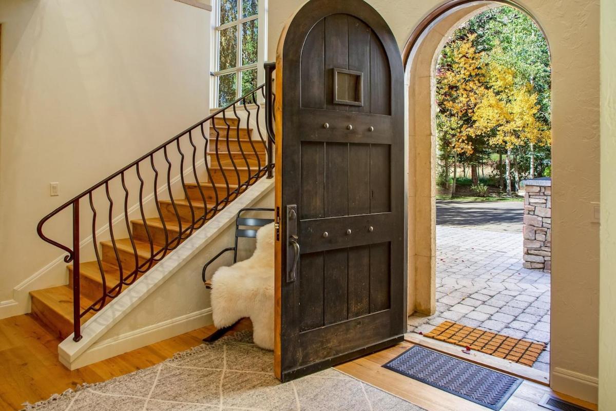Luxury Warm Springs River Home view 3