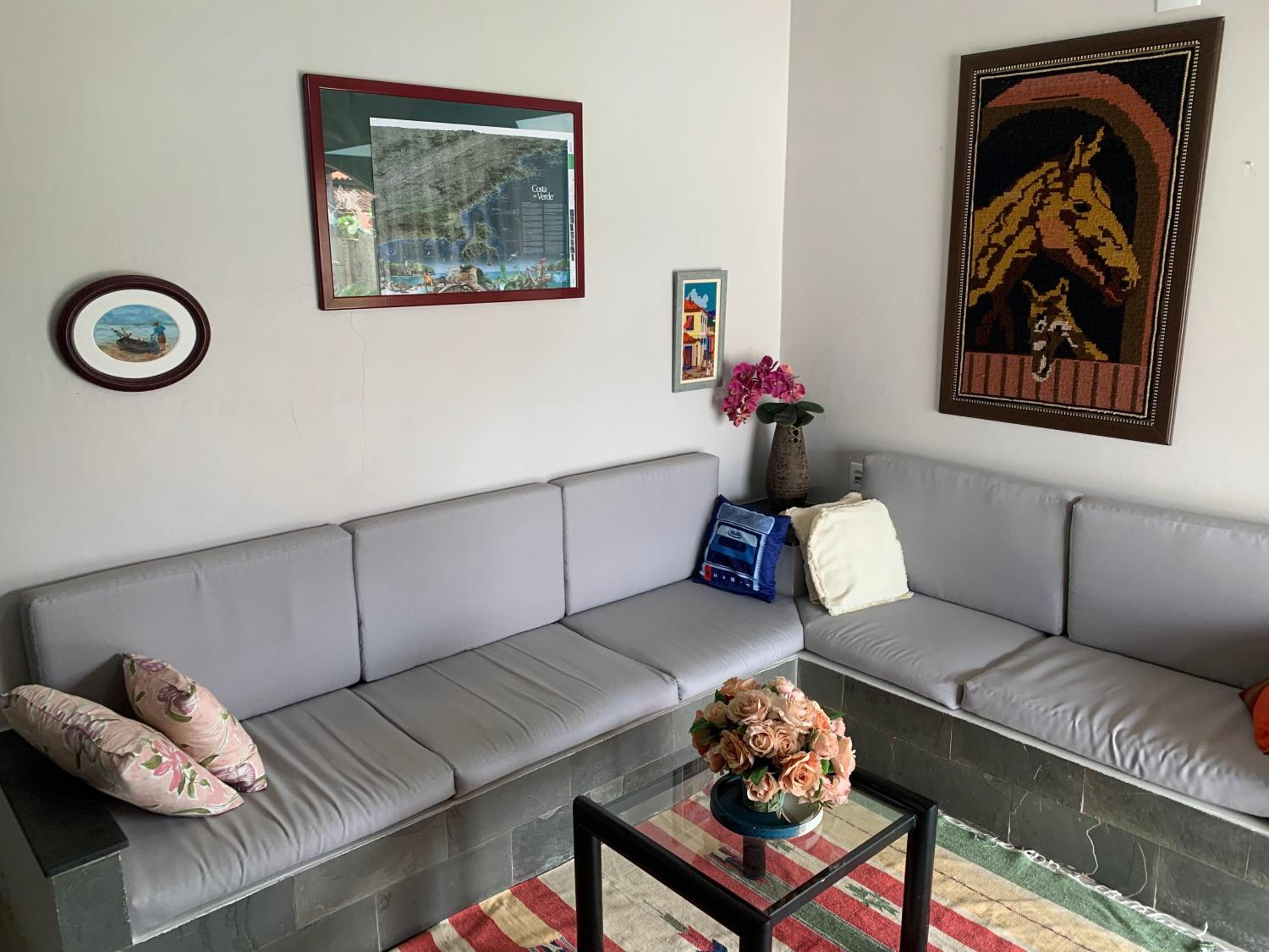 Casa com Piscina Exclusiva - Condomínio em frente ao Mar - Portaria 24h