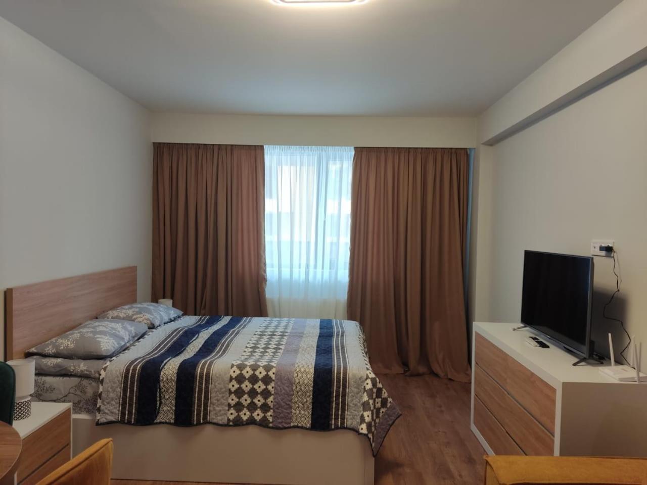 Evdo Apartments F4 Snow Studio view 2