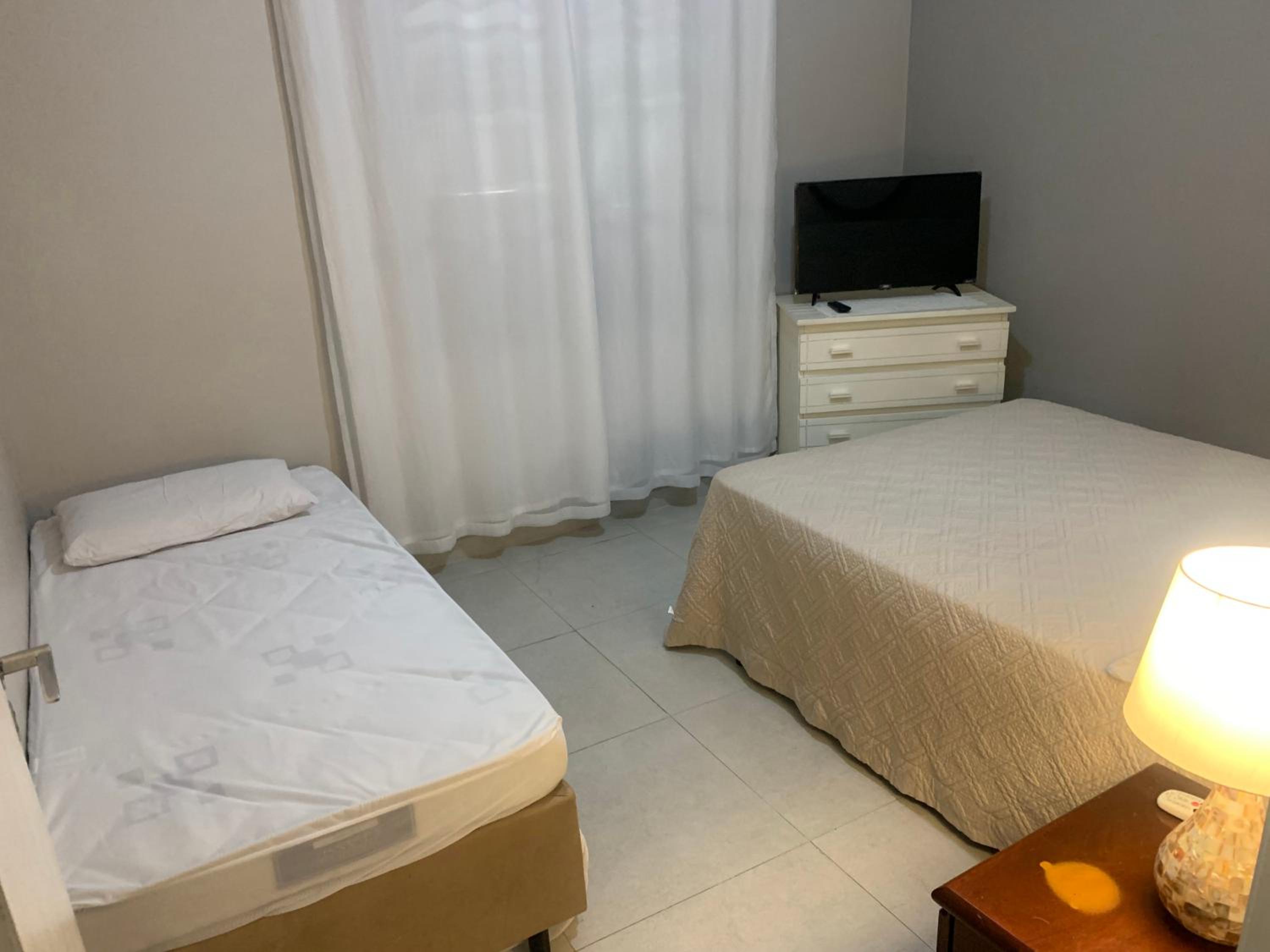 Casa com Piscina Exclusiva - Condomínio em frente ao Mar - Portaria 24h