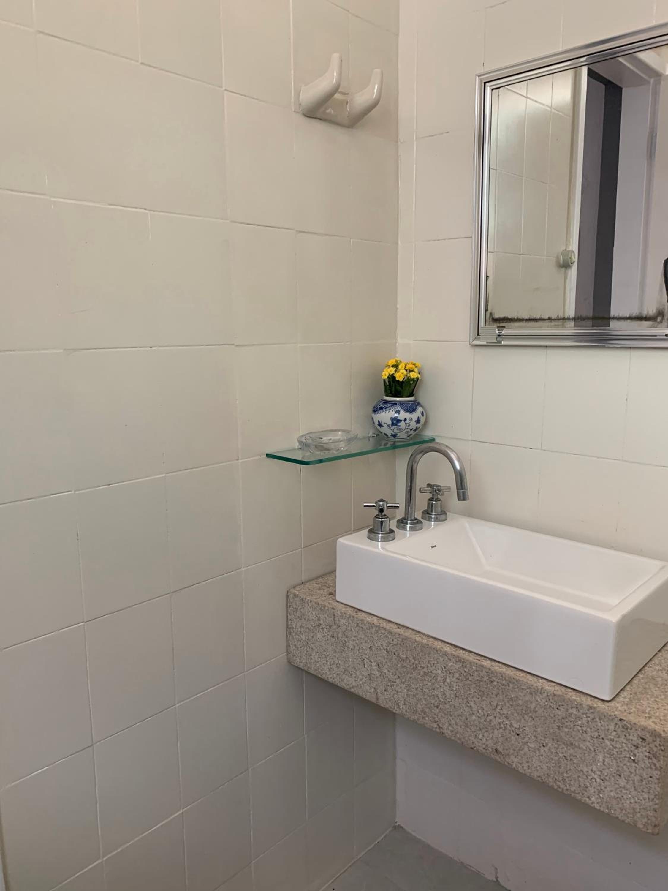 Casa com Piscina Exclusiva - Condomínio em frente ao Mar - Portaria 24h