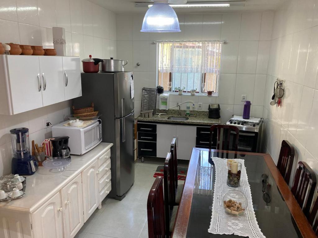 Casa com Piscina Exclusiva - Condomínio em frente ao Mar - Portaria 24h
