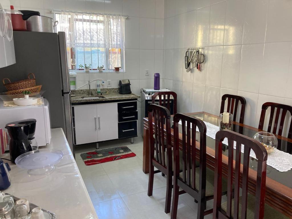 Casa com Piscina Exclusiva - Condomínio em frente ao Mar - Portaria 24h