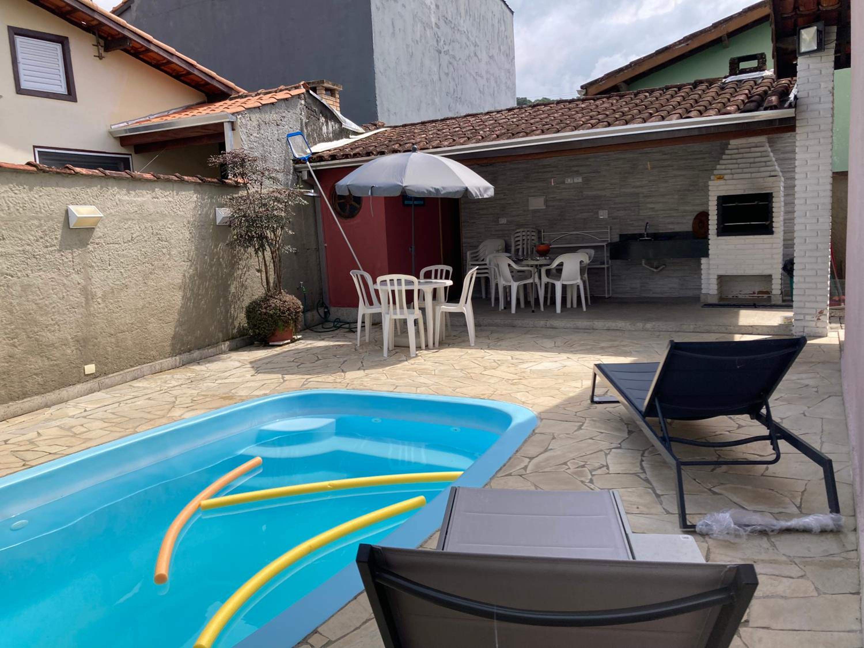 Casa com Piscina Exclusiva - Condomínio em frente ao Mar - Portaria 24h