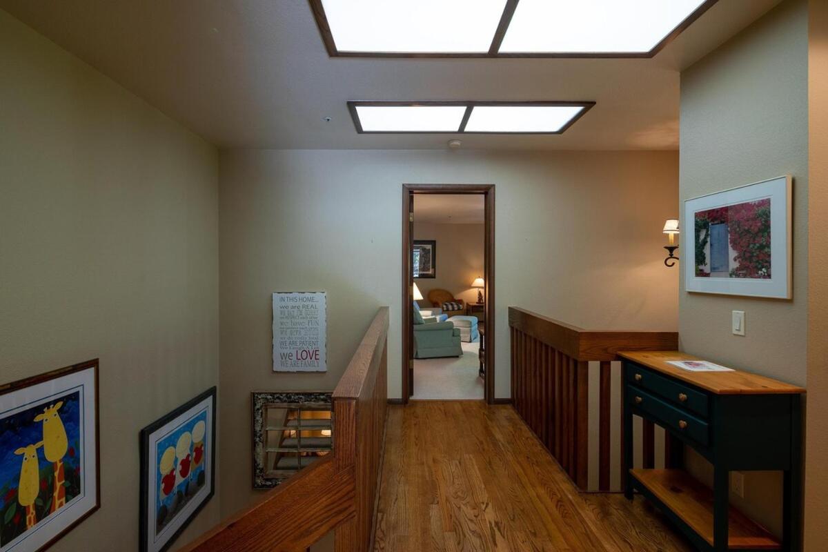 Ketchum Vacations - Creek Front Duplex Close to Lifts with Hot Tub - Property Image 2