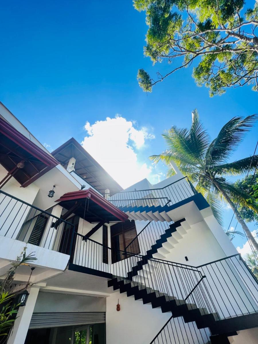 Villa Sooriya Weaving view 4