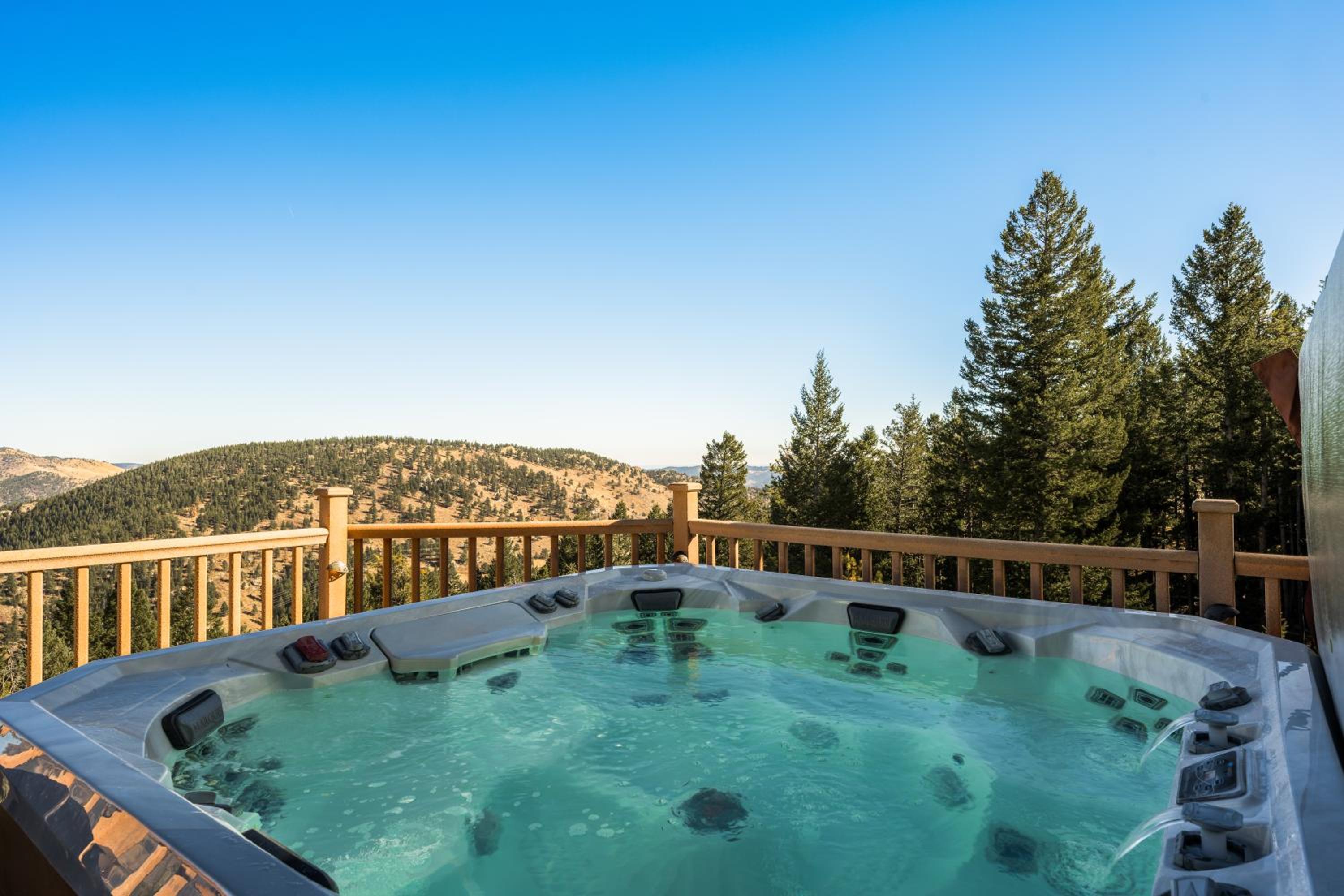Stay in Evergreen - Denver Mountain Escape view 4