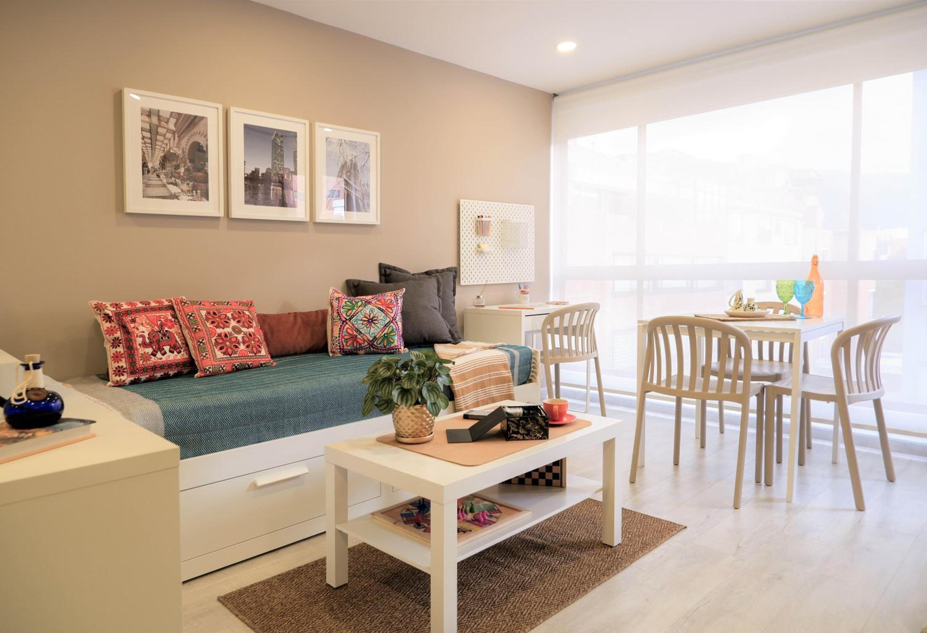 The Petit Flat - Bright & stylish studio apartment near Unicentro