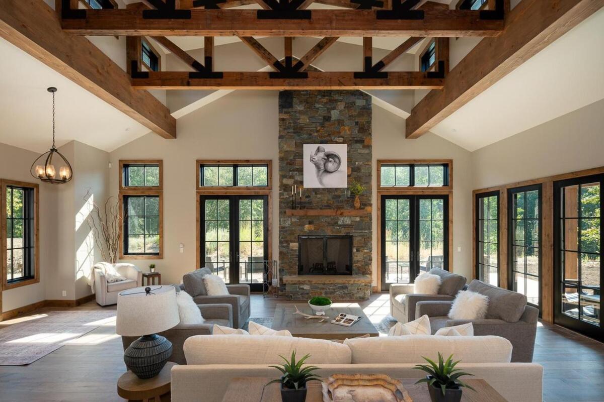 Ketchum Vacations - The Sheepbend Home - Luxury Home Steps to River! - Property Image 1