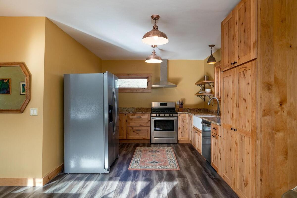 Triumph Ranch Farm House