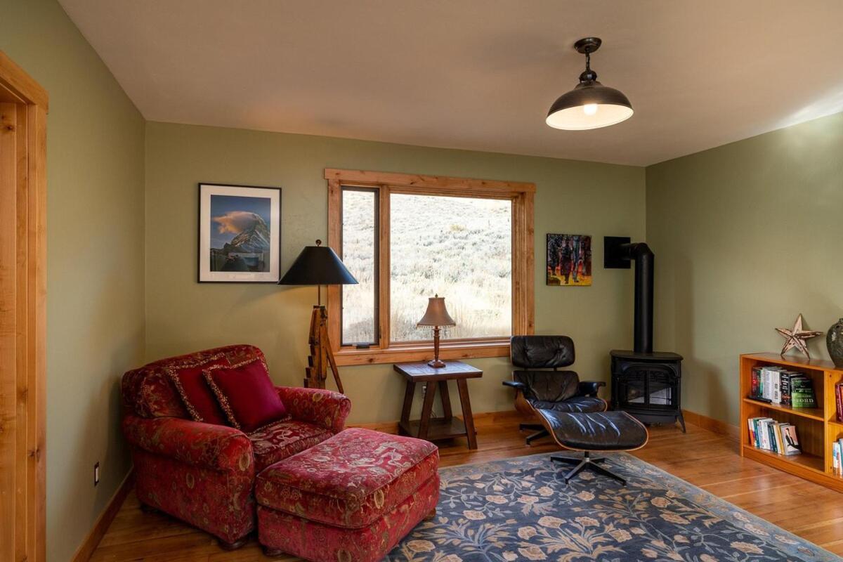 Triumph Ranch Farm House