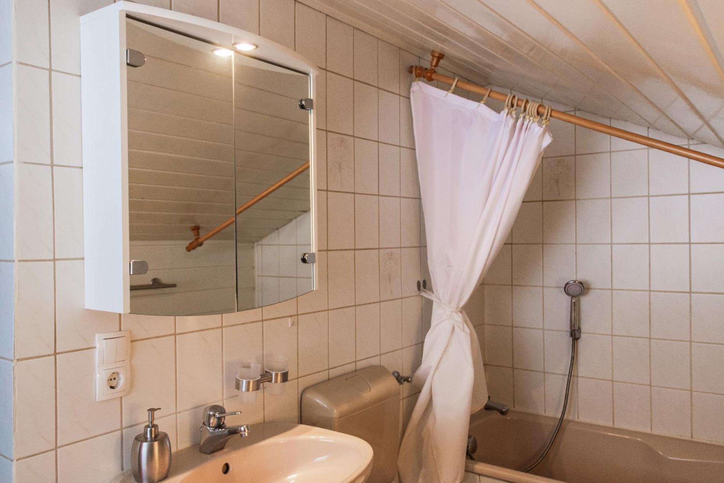 Villa Relax - Ferienwohnungen & Hallenbad & Relaxgarten