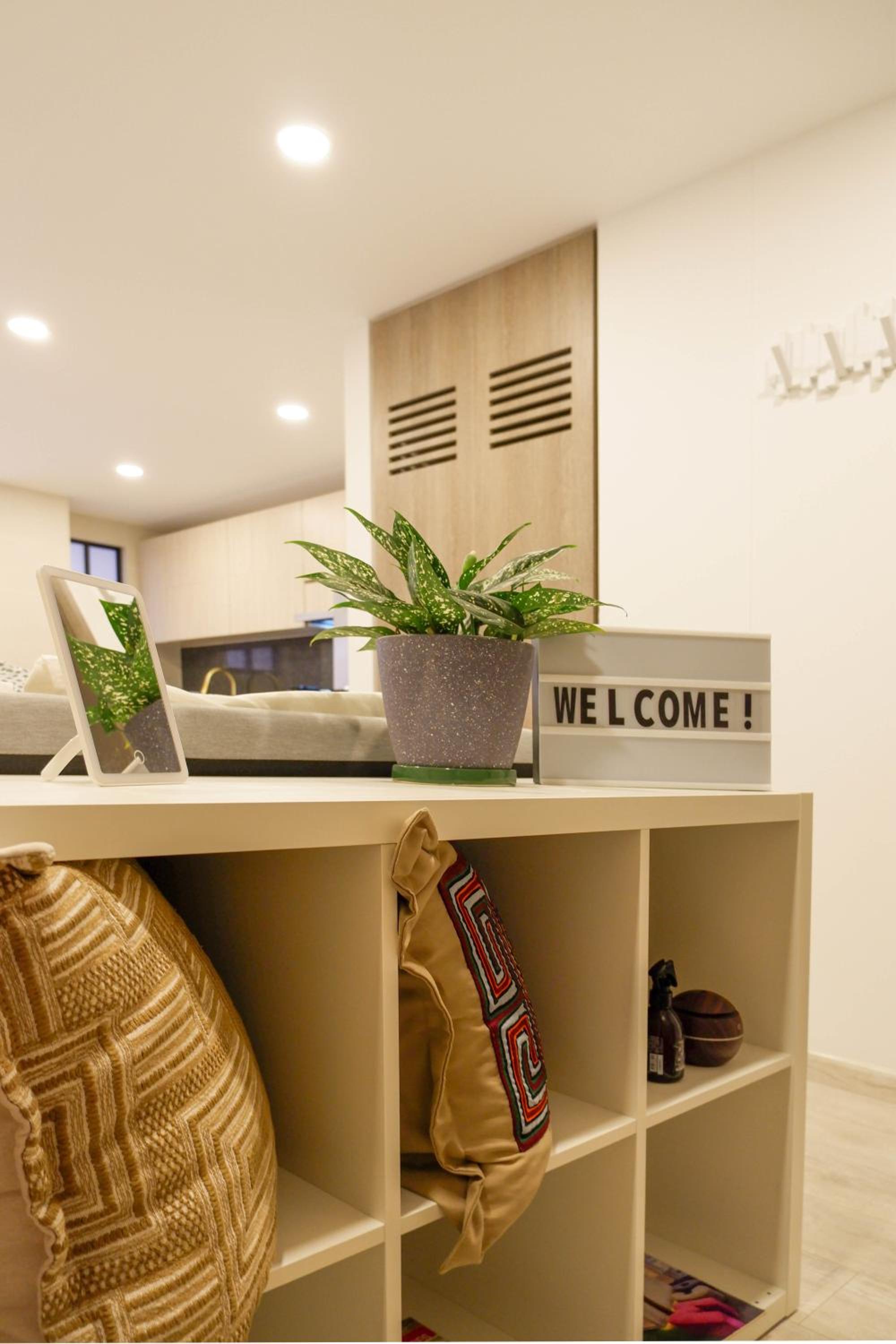 The Petit Flat - Bright & stylish studio apartment near Unicentro