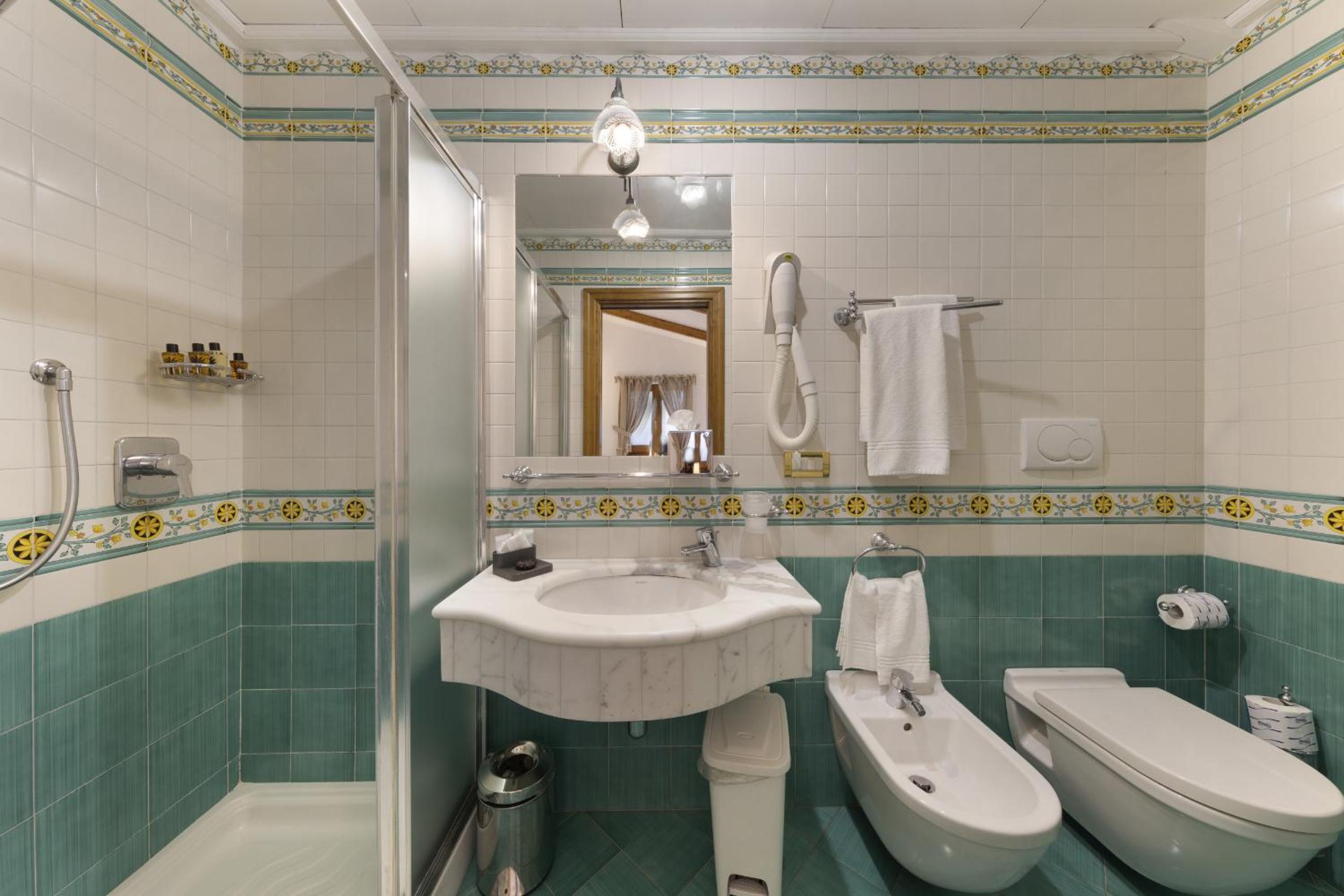 SorrentoVibes - Villa in Sorrento Center with gardens and outdoor space