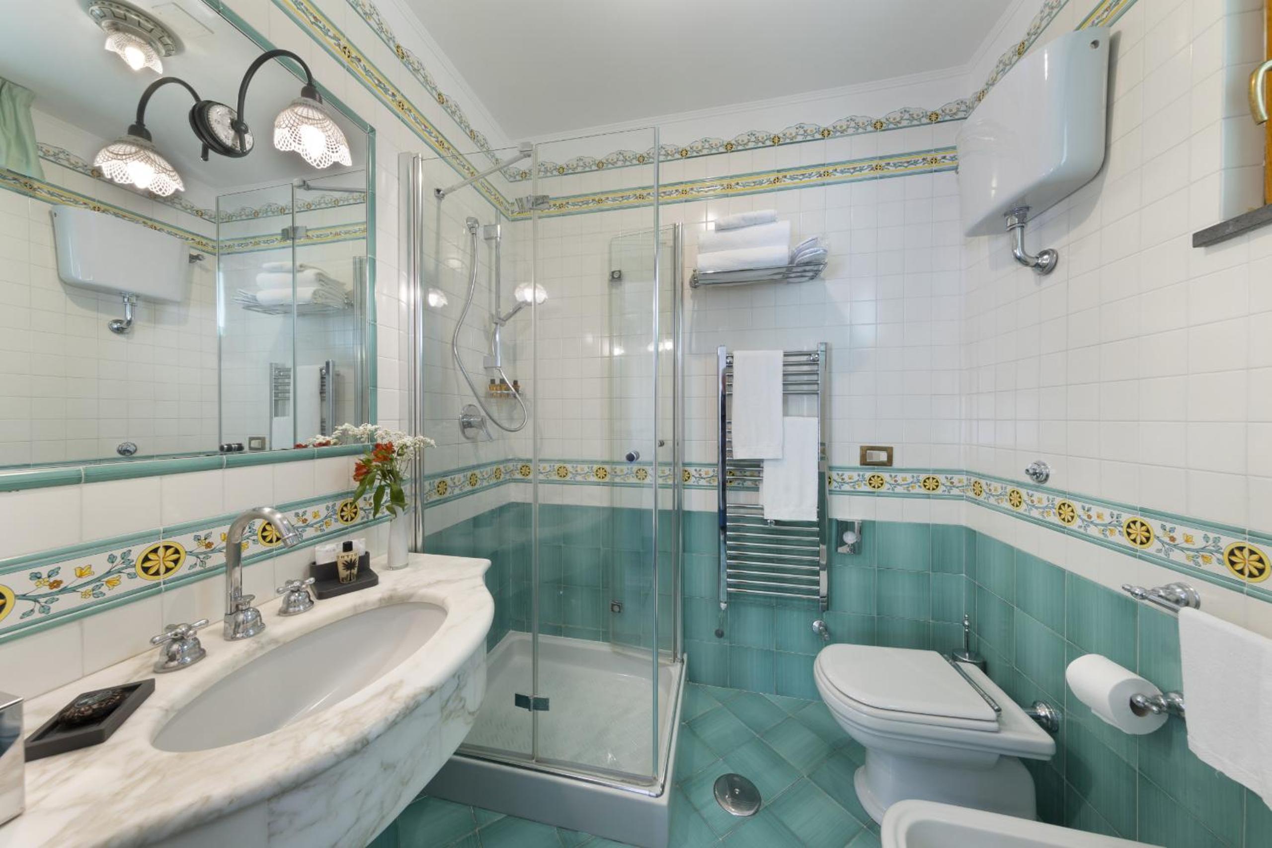 SorrentoVibes - Villa in Sorrento Center with gardens and outdoor space