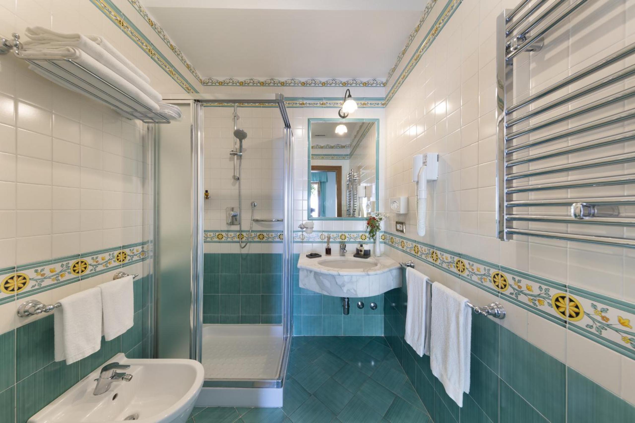 SorrentoVibes - Villa in Sorrento Center with gardens and outdoor space