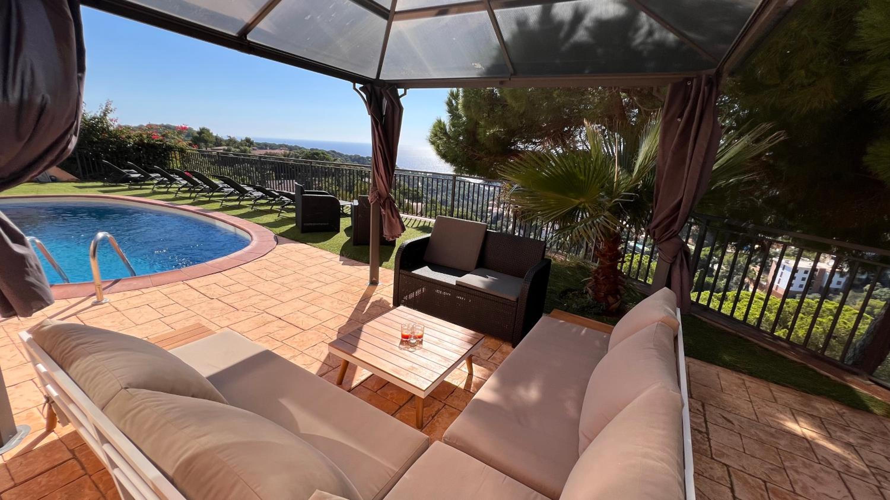 Luxury Villa Marina view 4